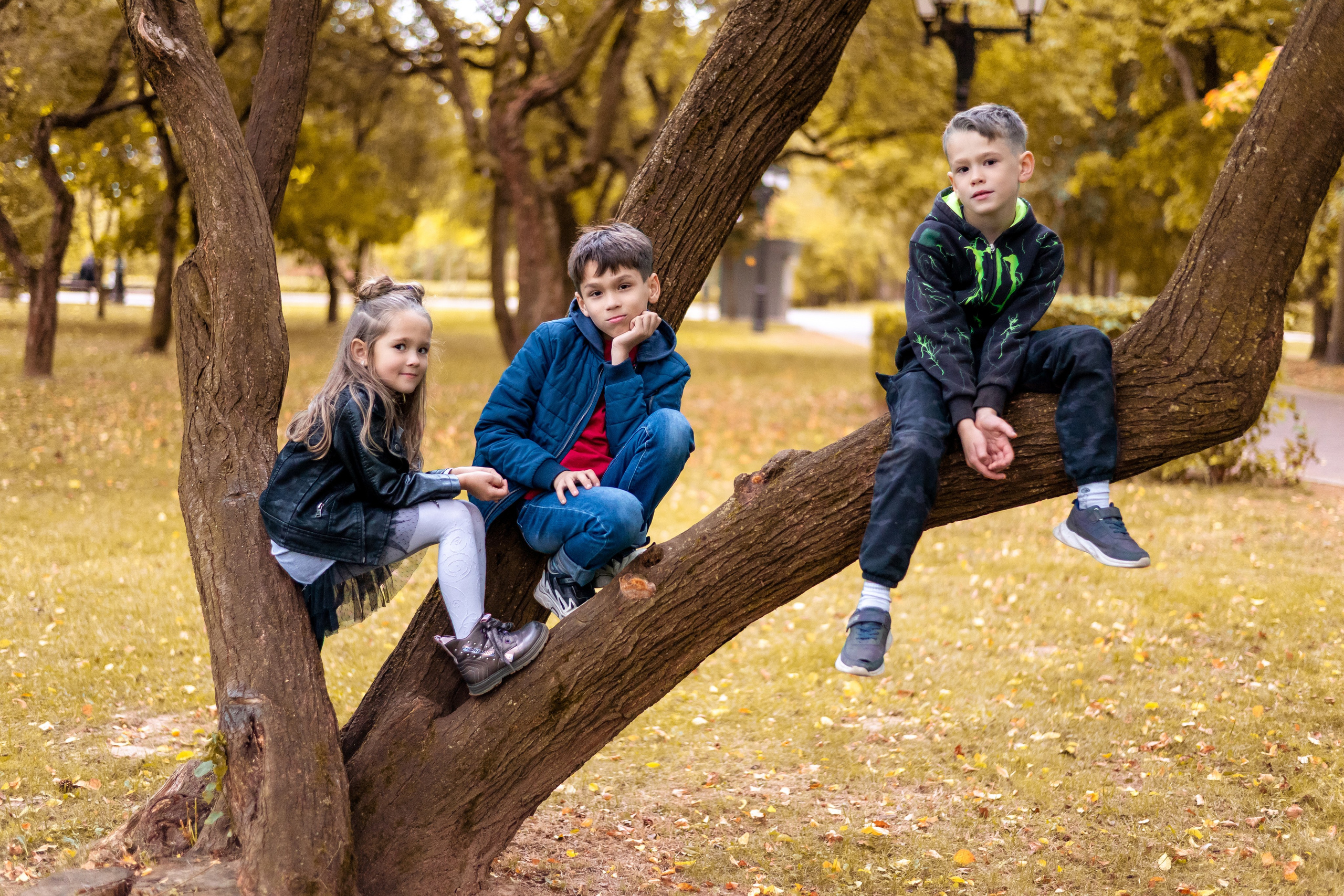 Руслан с семьей. Профессиональный интерьерный и репортажный фотограф Минск и РБ. Максим Орлов