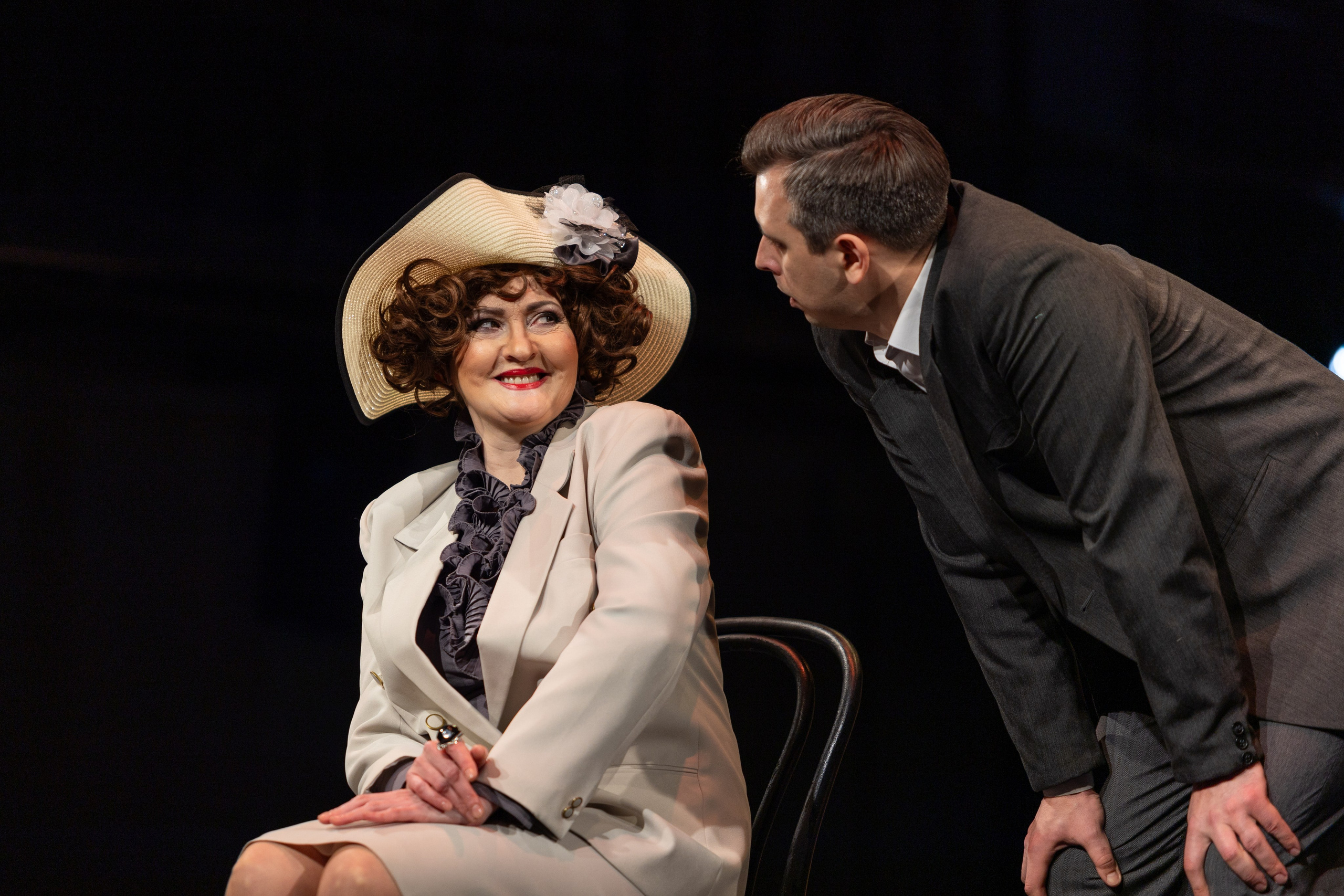 Новый театр «Плачу за любовь». Профессиональный интерьерный и репортажный фотограф Минск и РБ. Максим Орлов