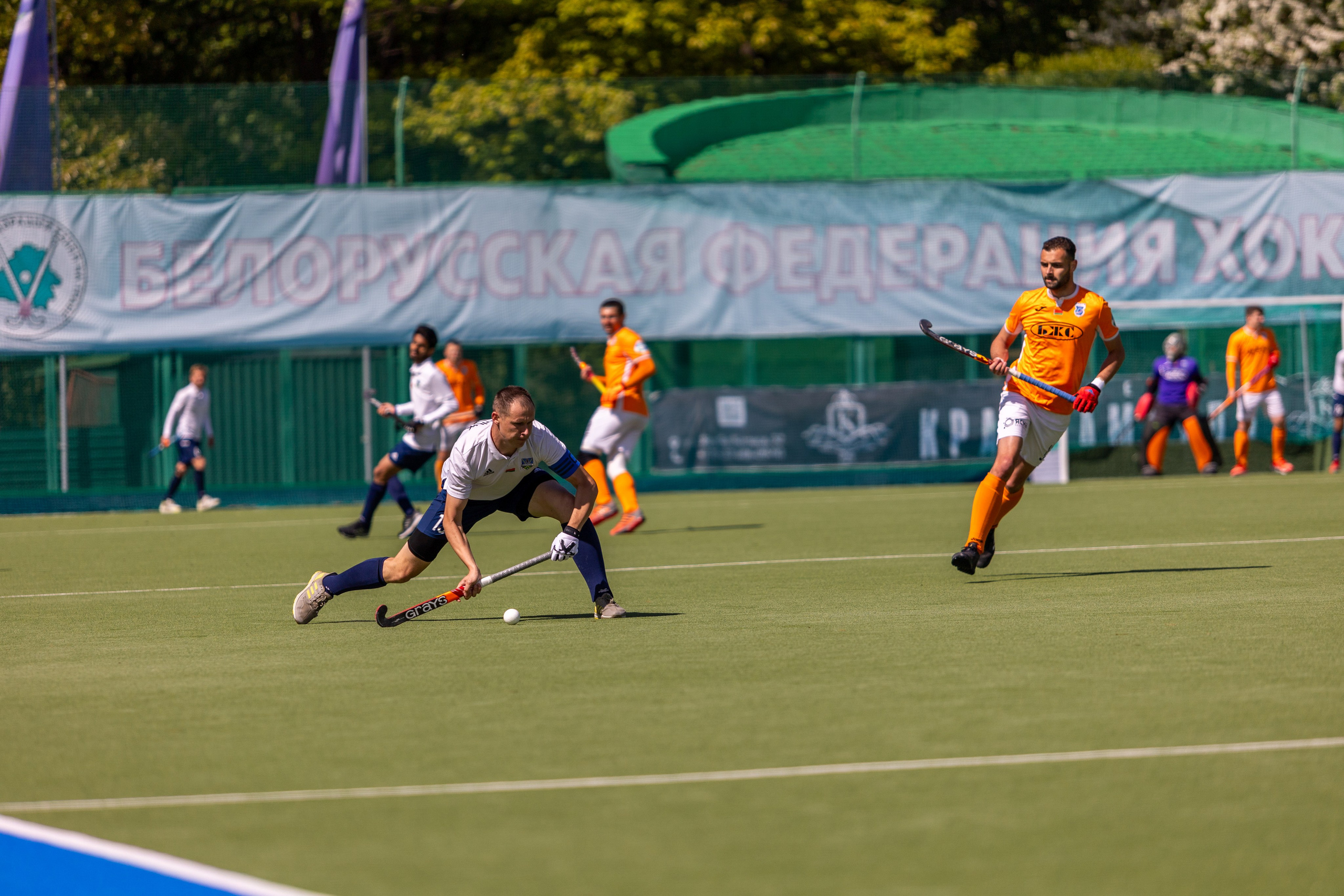 Хоккей на траве. ХК Минск — СК Строитель 12.05.2024. Профессиональный интерьерный и репортажный фотограф Минск и РБ. Максим Орлов
