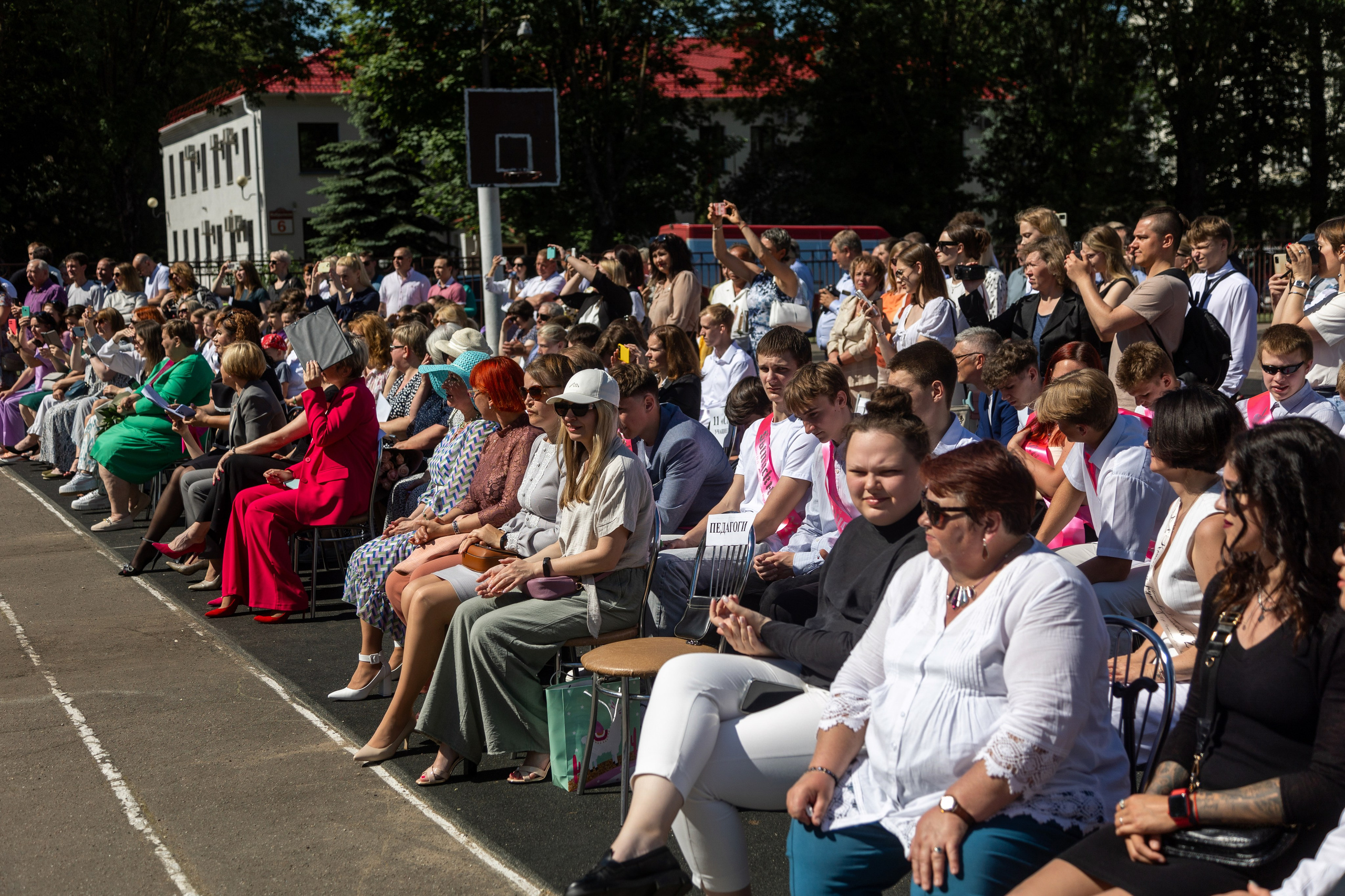 Школа 47. Последний звонок. Профессиональный интерьерный и репортажный фотограф Минск и РБ. Максим Орлов
