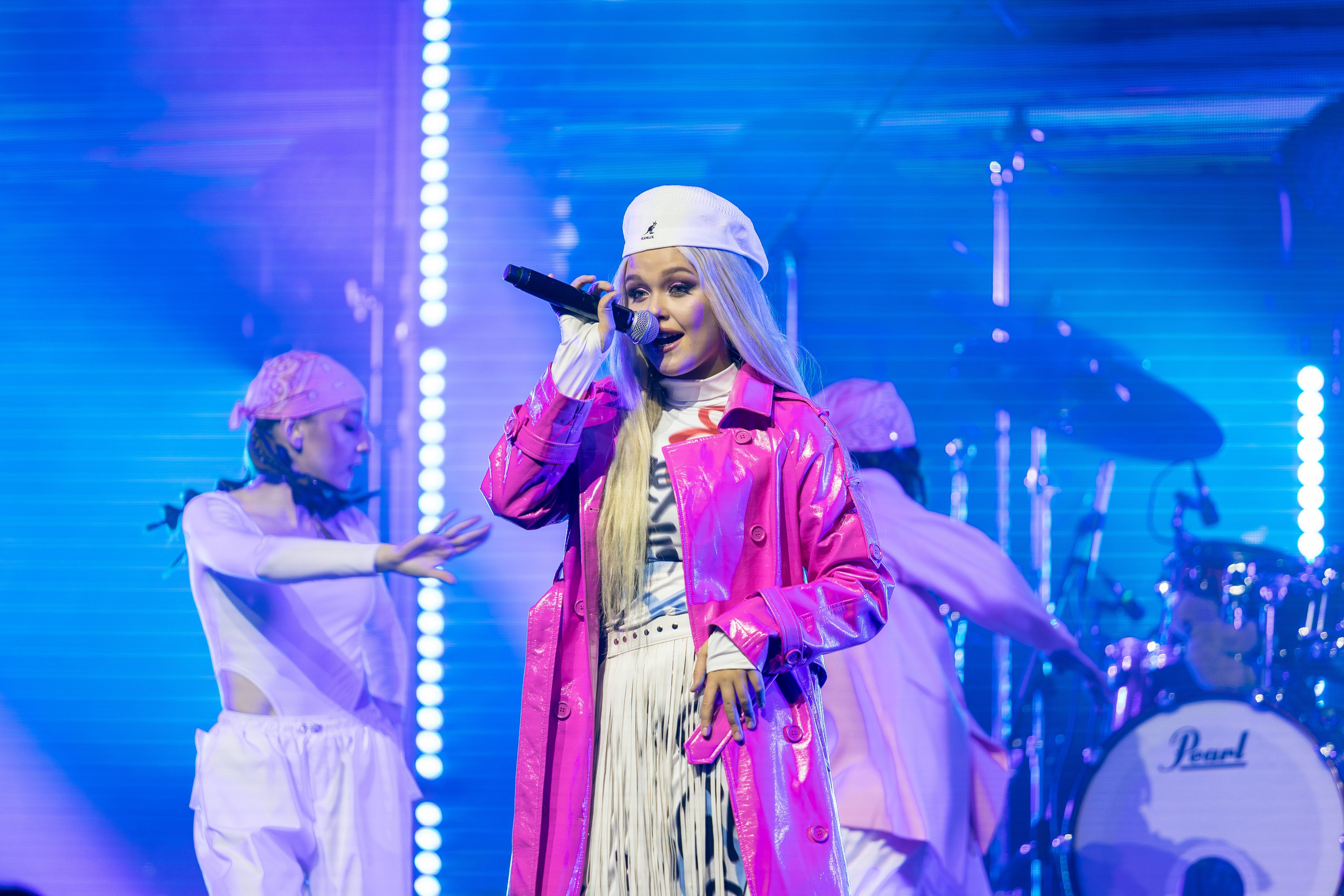 Концерт Насти Кравченко. Профессиональный интерьерный и репортажный фотограф Минск и РБ. Максим Орлов