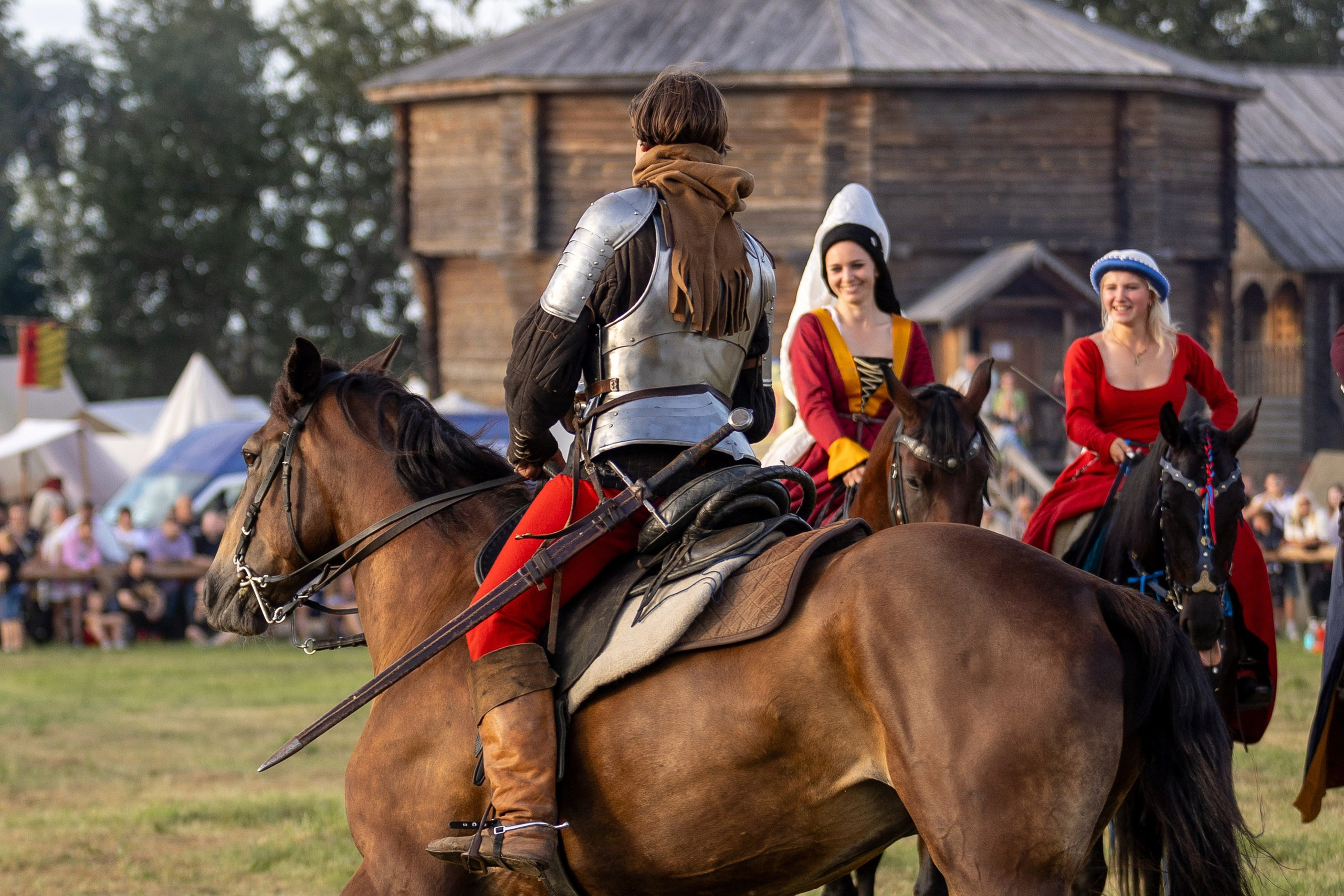 Рыцарский фест. Мстиславль. Профессиональный интерьерный и репортажный фотограф Минск и РБ. Максим Орлов