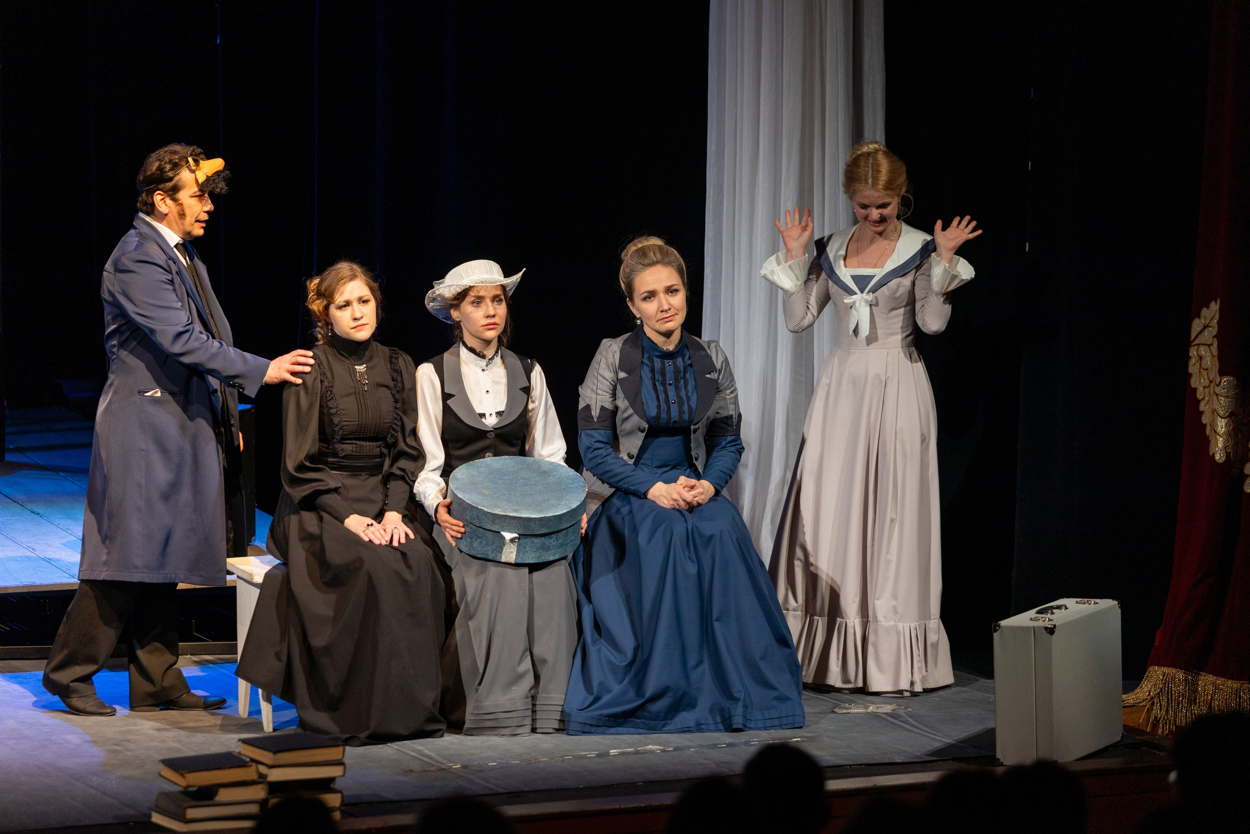 Театр белорусской армии «Три сестры». Профессиональный интерьерный и репортажный фотограф Минск и РБ. Максим Орлов