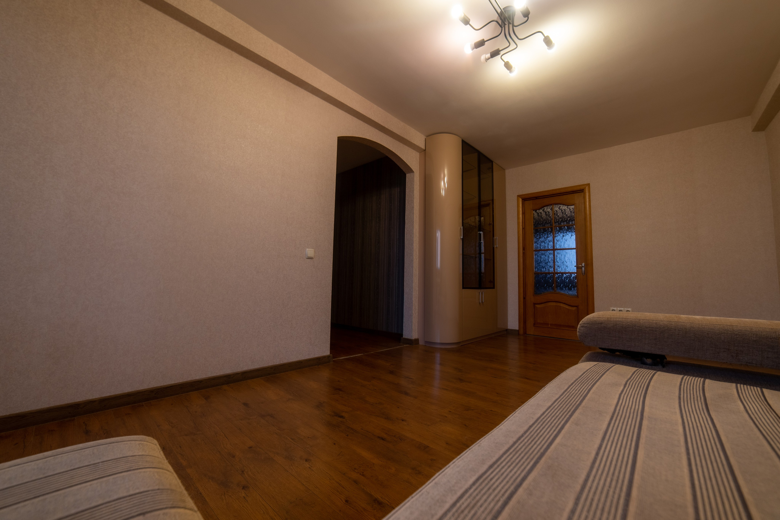 Дунина-Марцинкевича 4. Суперэконом вариант. Профессиональный интерьерный и репортажный фотограф Минск и РБ. Максим Орлов