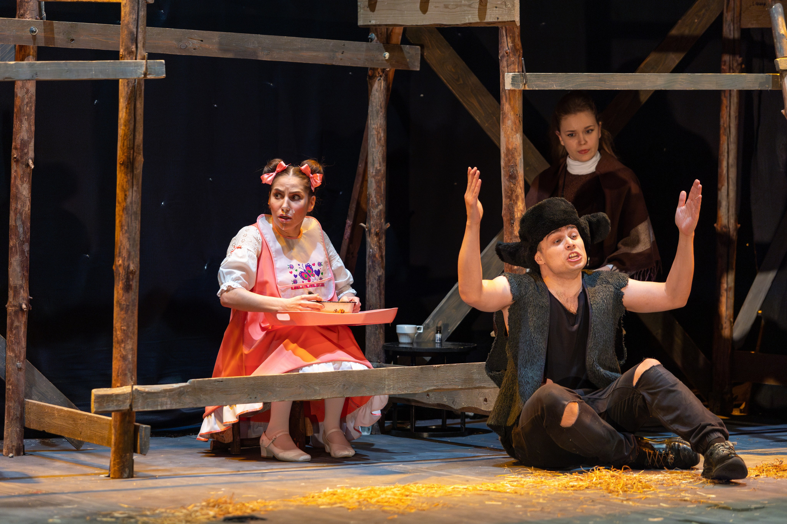 Театр белорусской армии «Очень простая история». Профессиональный интерьерный и репортажный фотограф Минск и РБ. Максим Орлов