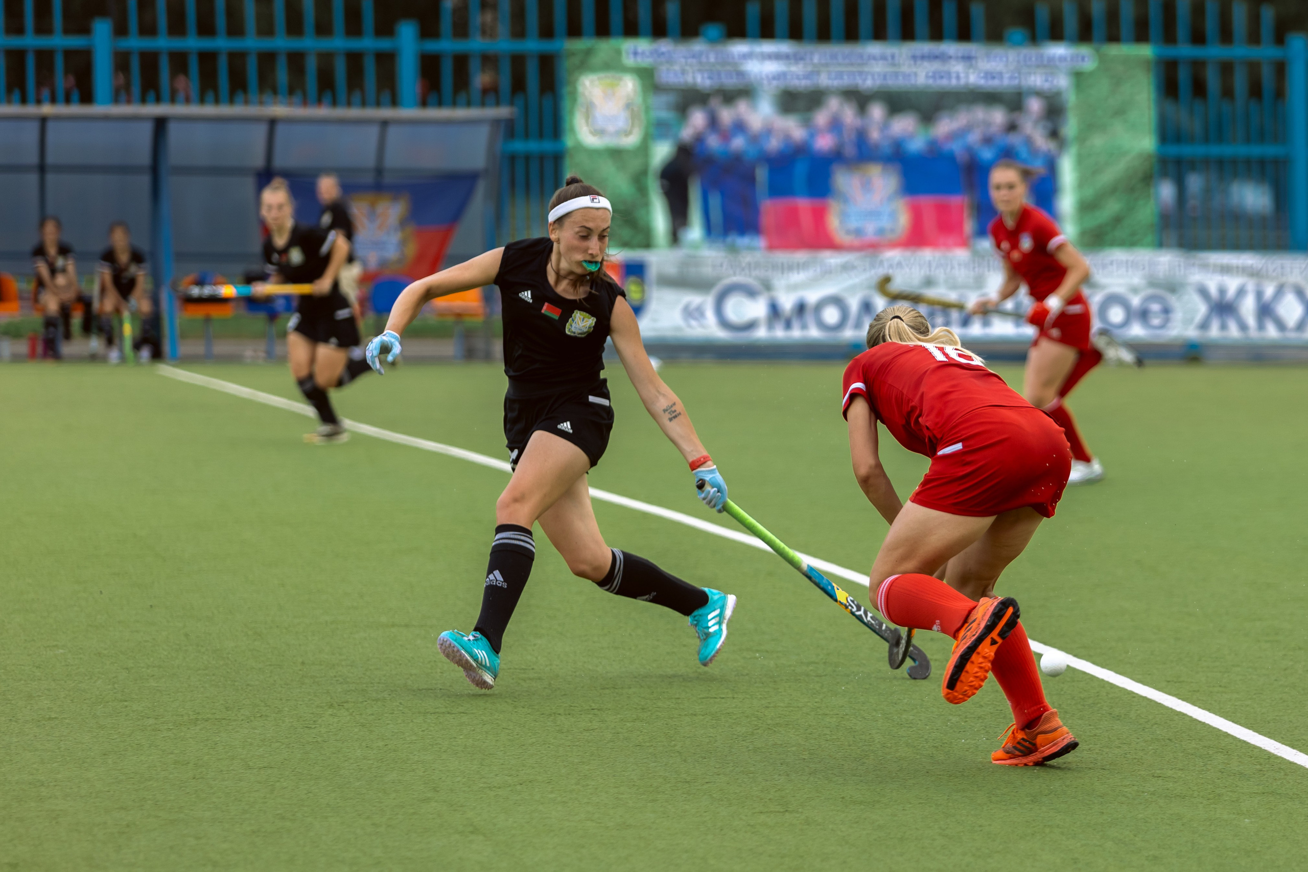 Хоккей на траве. Девушки. Минск — Виктория. 16.06.2024. Профессиональный интерьерный и репортажный фотограф Минск и РБ. Максим Орлов