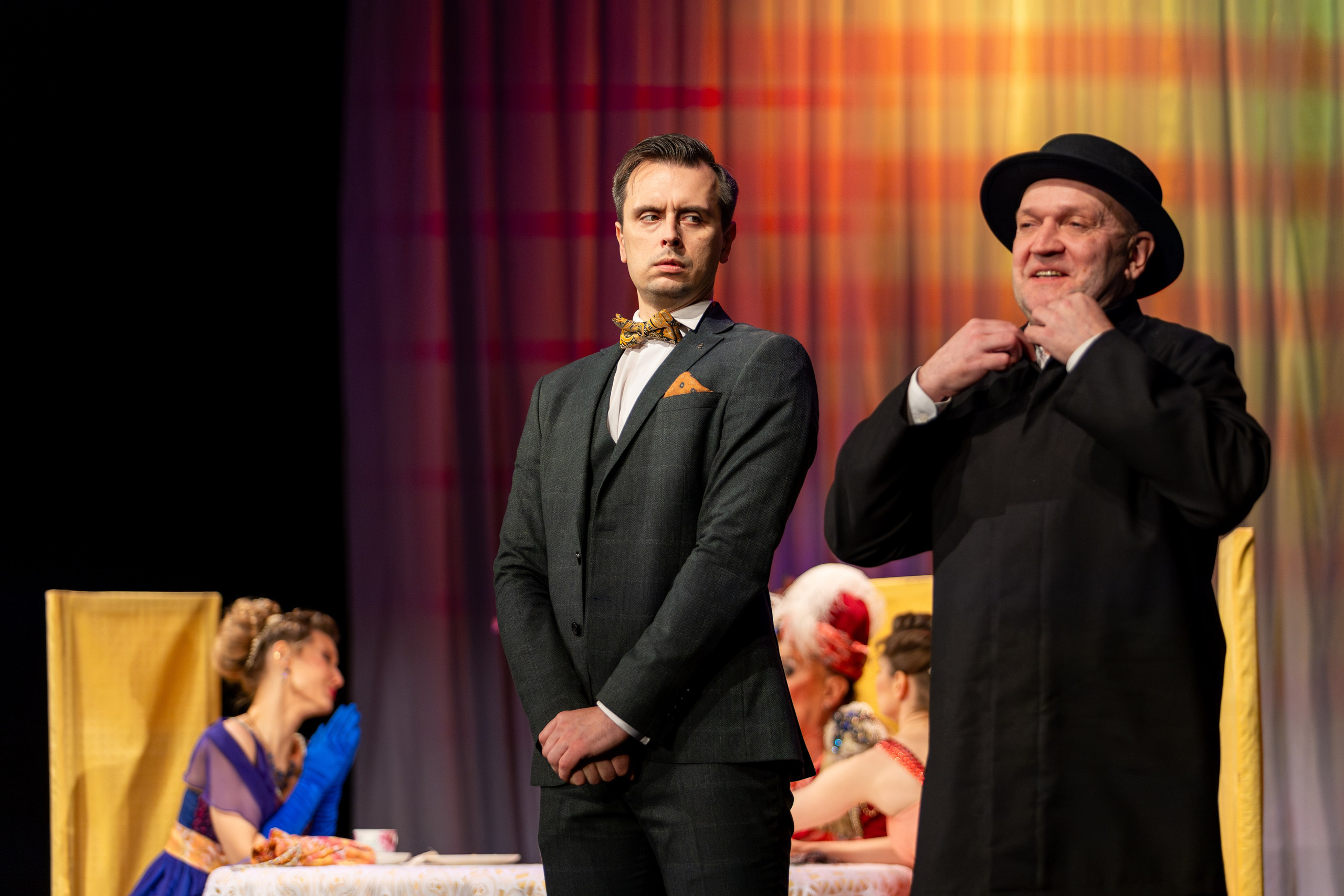 Новый театр «Как важно быть серьезным». Профессиональный интерьерный и репортажный фотограф Минск и РБ. Максим Орлов