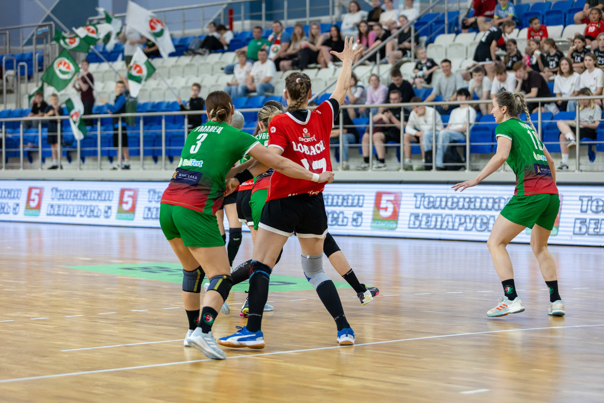 Гандбол. Финал. БНТУ — Гомель. 25.05.2024. Профессиональный интерьерный и репортажный фотограф Минск и РБ. Максим Орлов