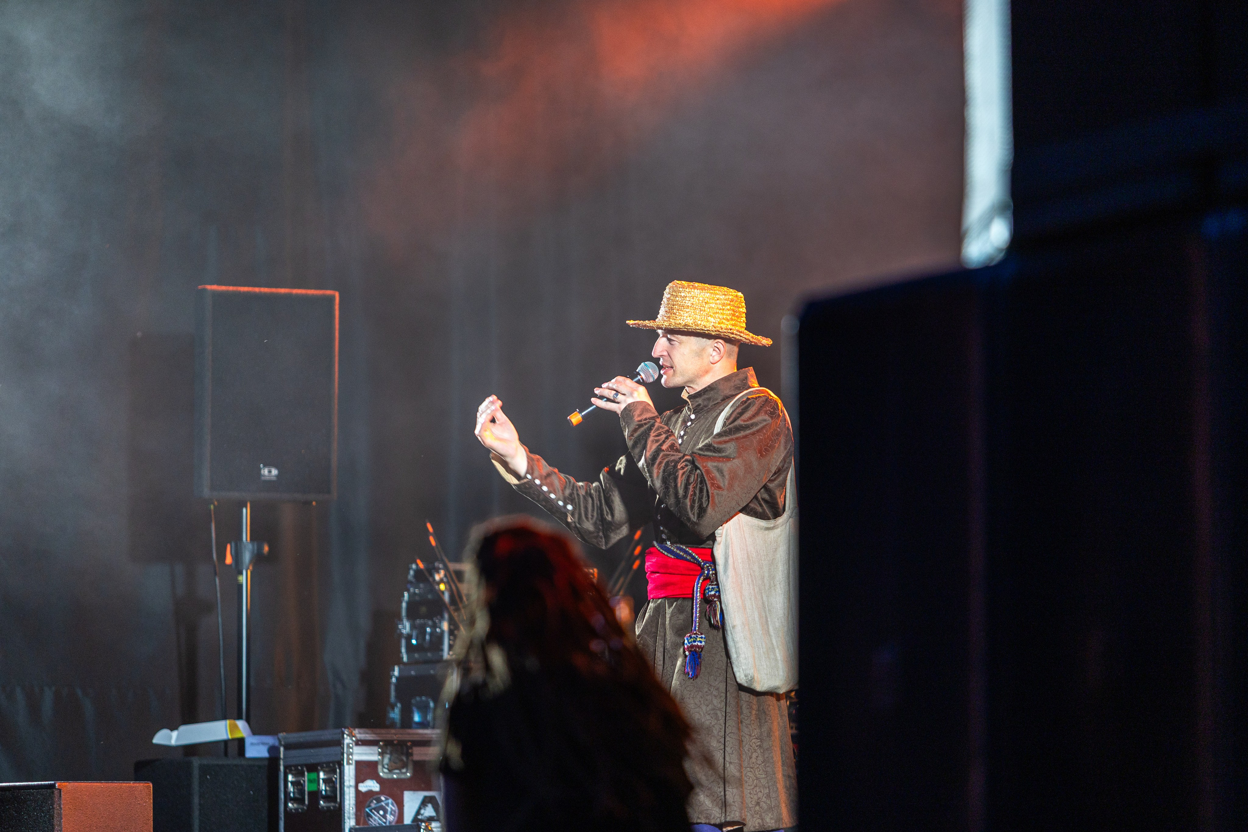 Свята сонца. Профессиональный интерьерный и репортажный фотограф Минск и РБ. Максим Орлов