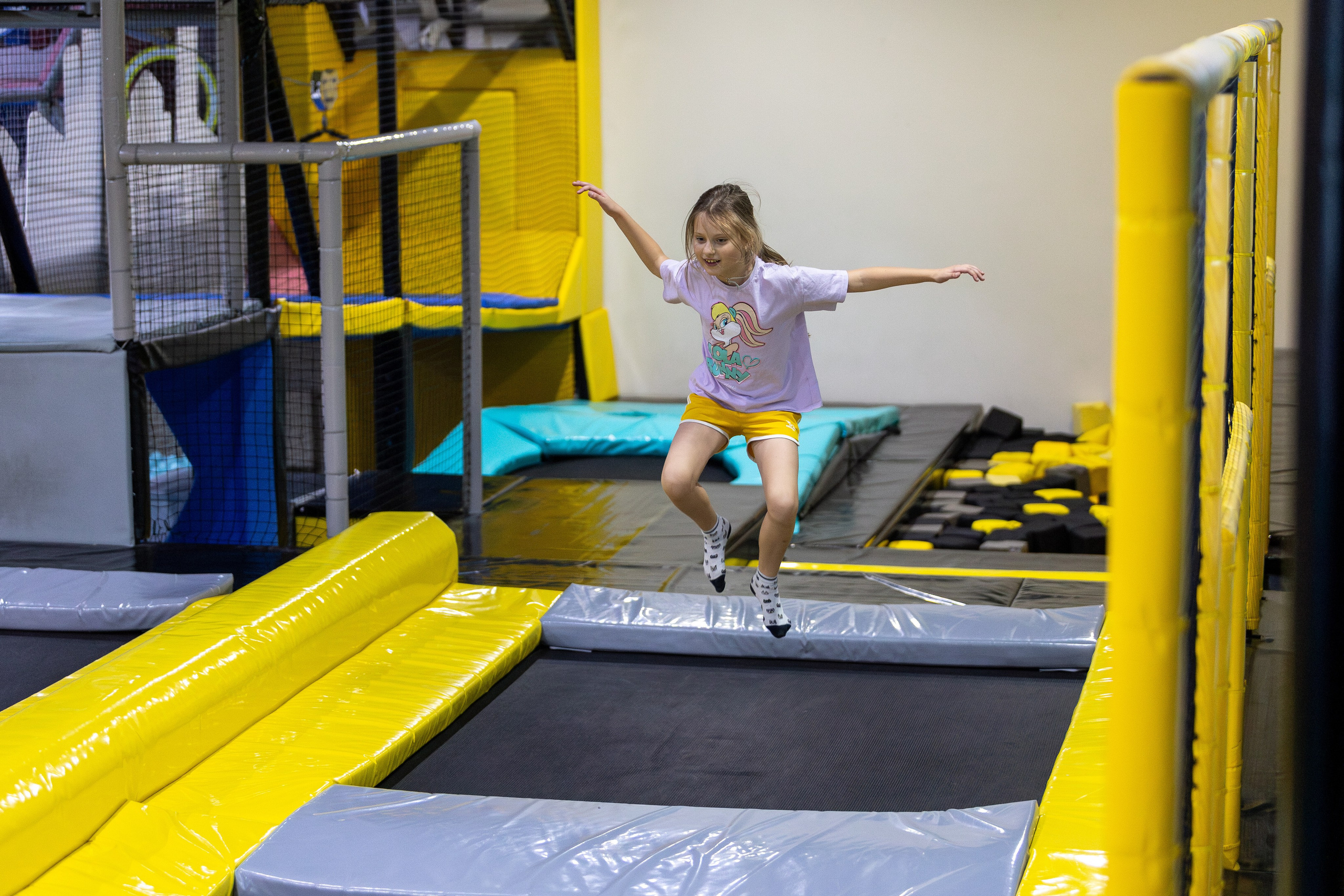 ДР Влада (батутная арена). Профессиональный интерьерный и репортажный фотограф Минск и РБ. Максим Орлов