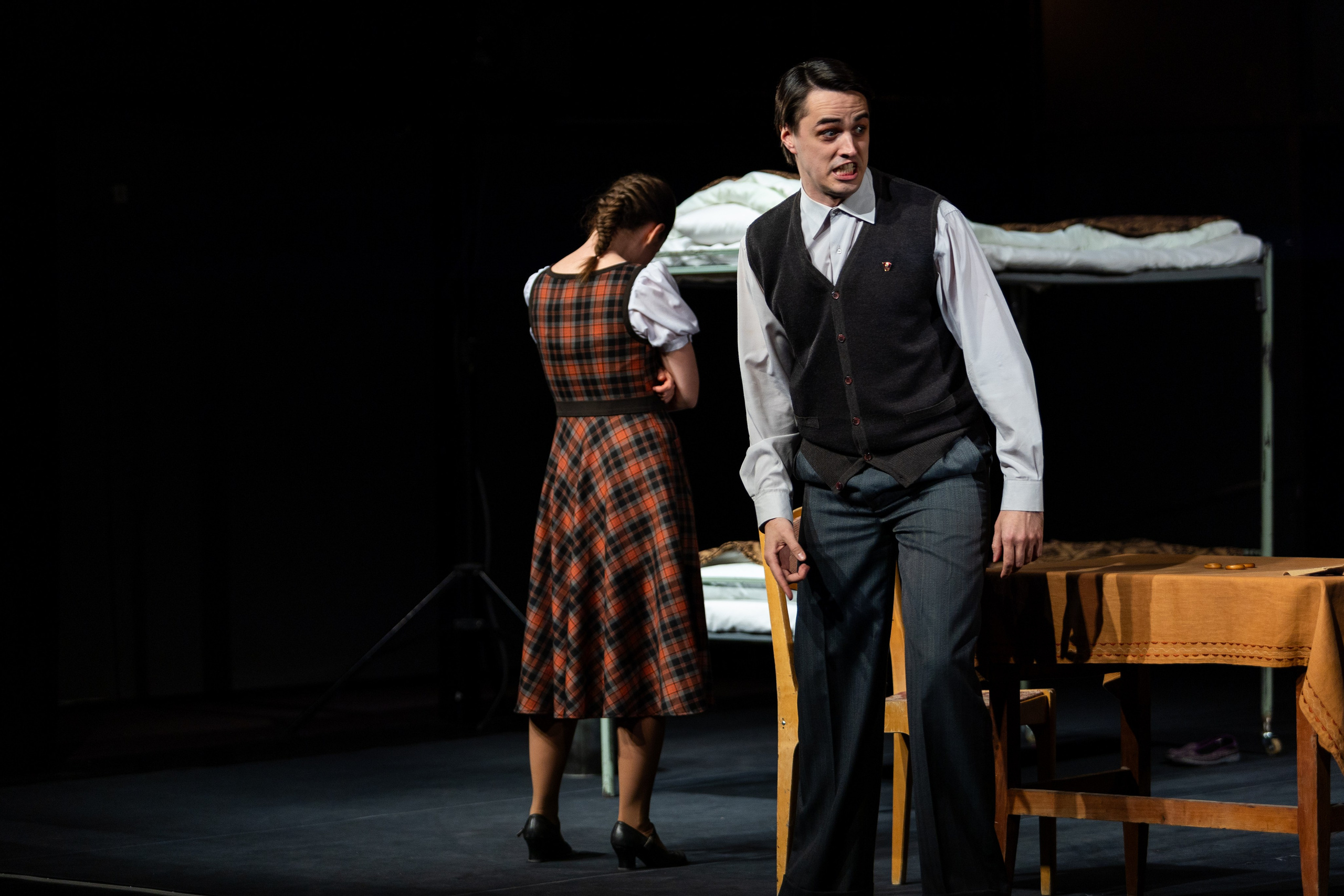 Новый театр «Фабричная девчонка». Профессиональный интерьерный и репортажный фотограф Минск и РБ. Максим Орлов