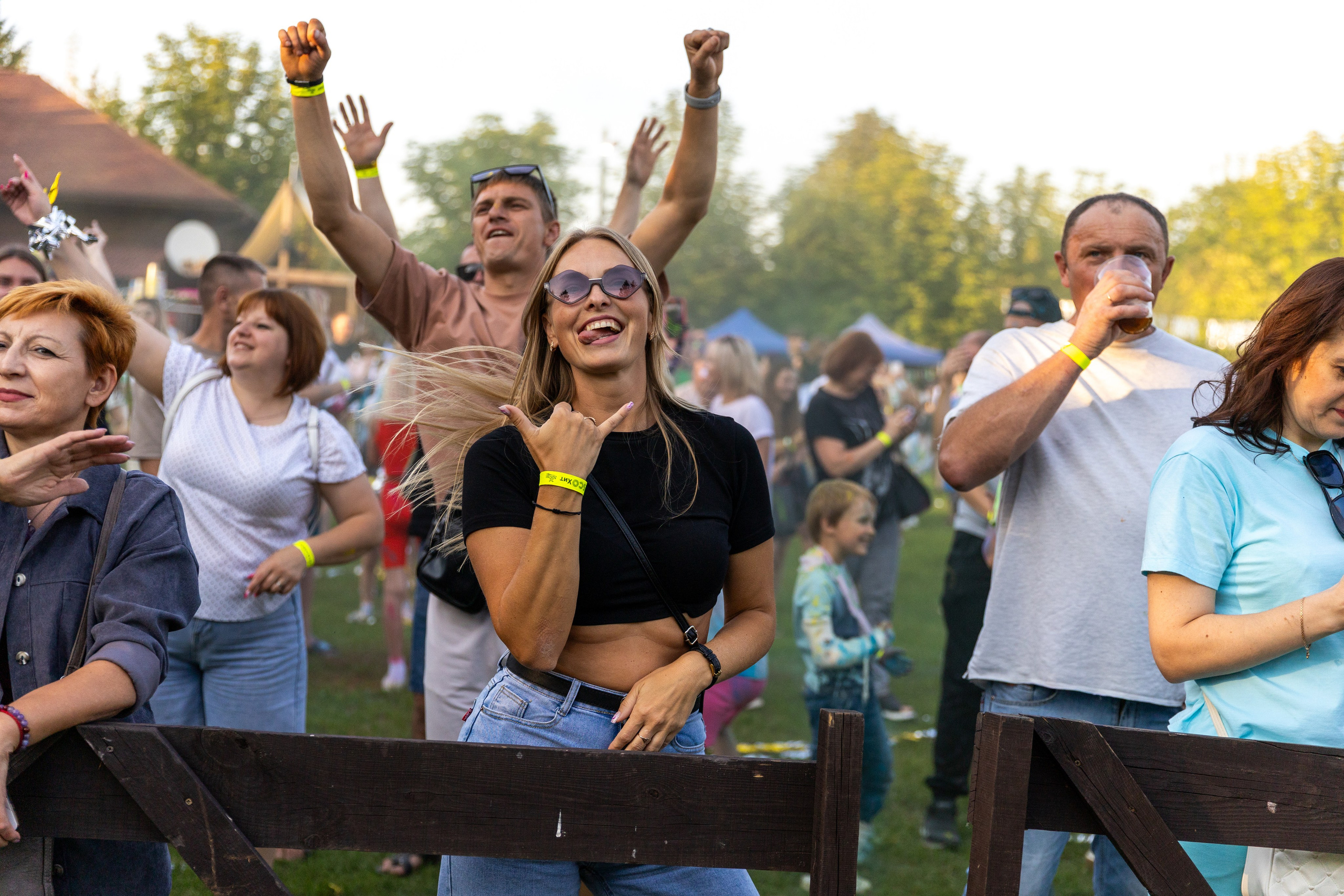 Дискохит. Профессиональный интерьерный и репортажный фотограф Минск и РБ. Максим Орлов