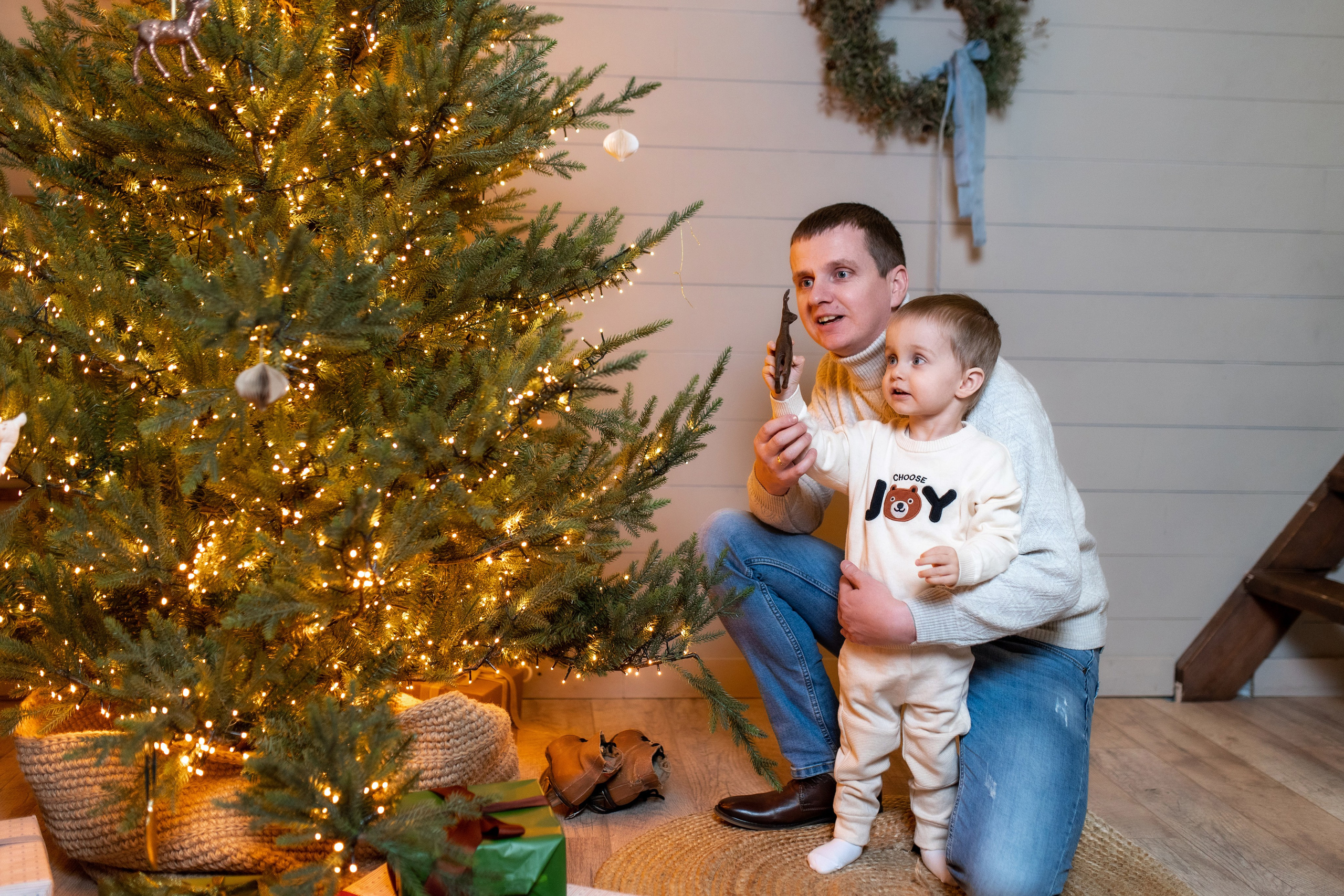 Саша и Оля (новогодняя). Профессиональный интерьерный и репортажный фотограф Минск и РБ. Максим Орлов