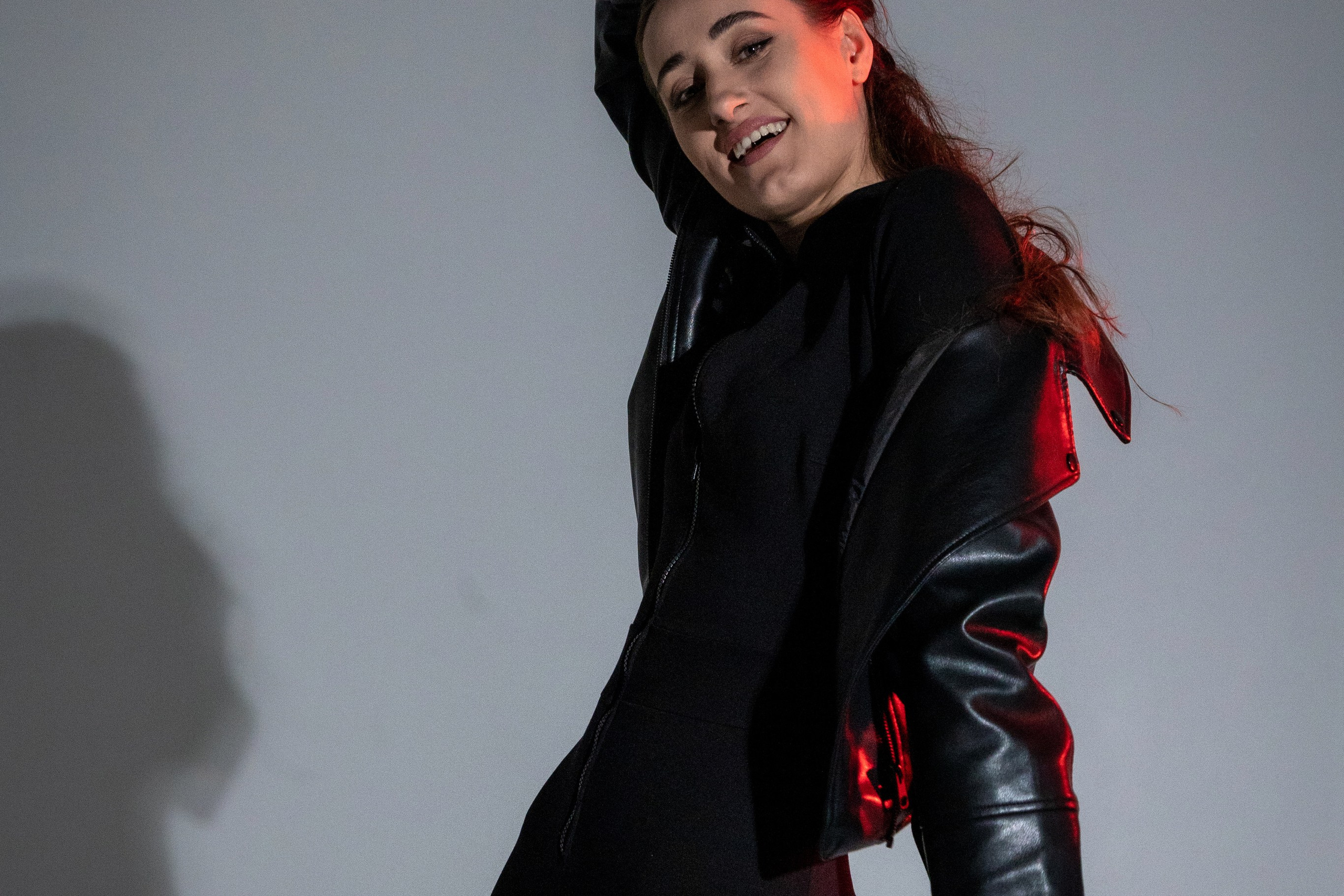 Алена (студийная на циклораме). Профессиональный интерьерный и репортажный фотограф Минск и РБ. Максим Орлов