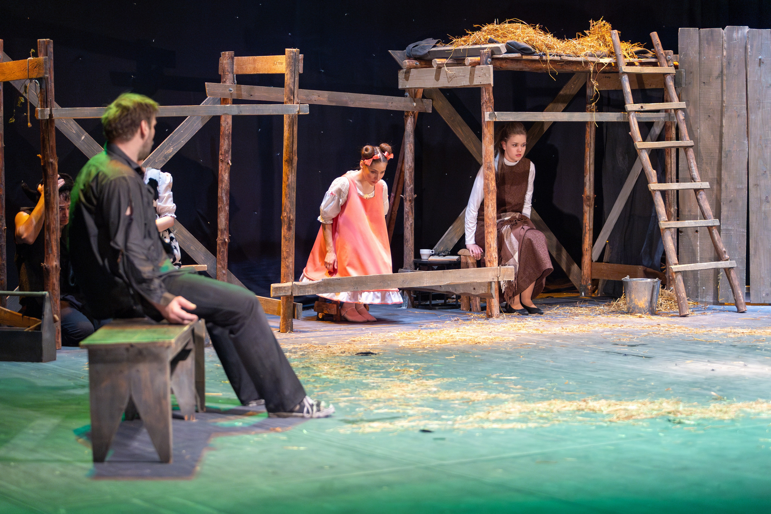 Театр белорусской армии «Очень простая история». Профессиональный интерьерный и репортажный фотограф Минск и РБ. Максим Орлов