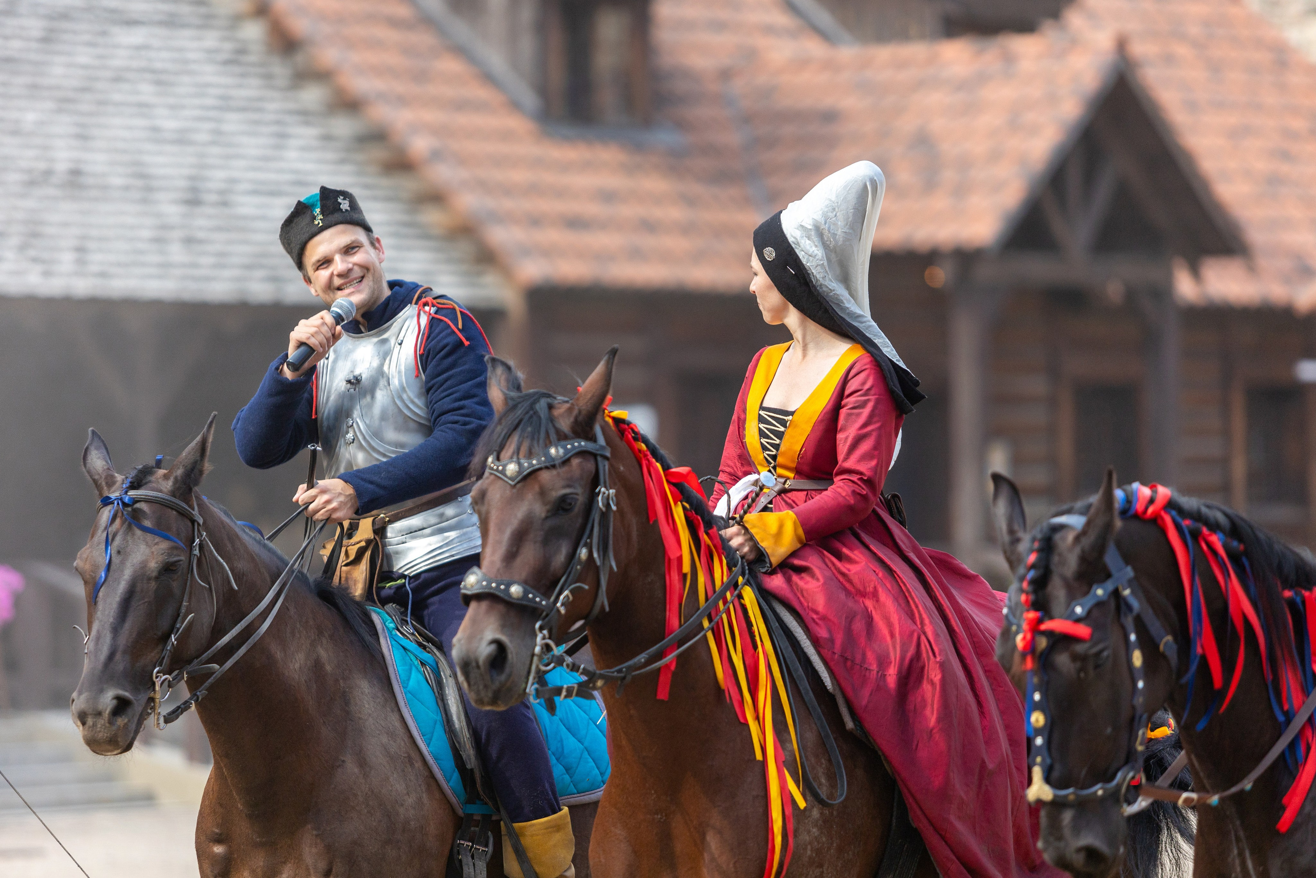 Выступление «Золотой шпоры» на празднике города Лиды. Профессиональный интерьерный и репортажный фотограф Минск и РБ. Максим Орлов