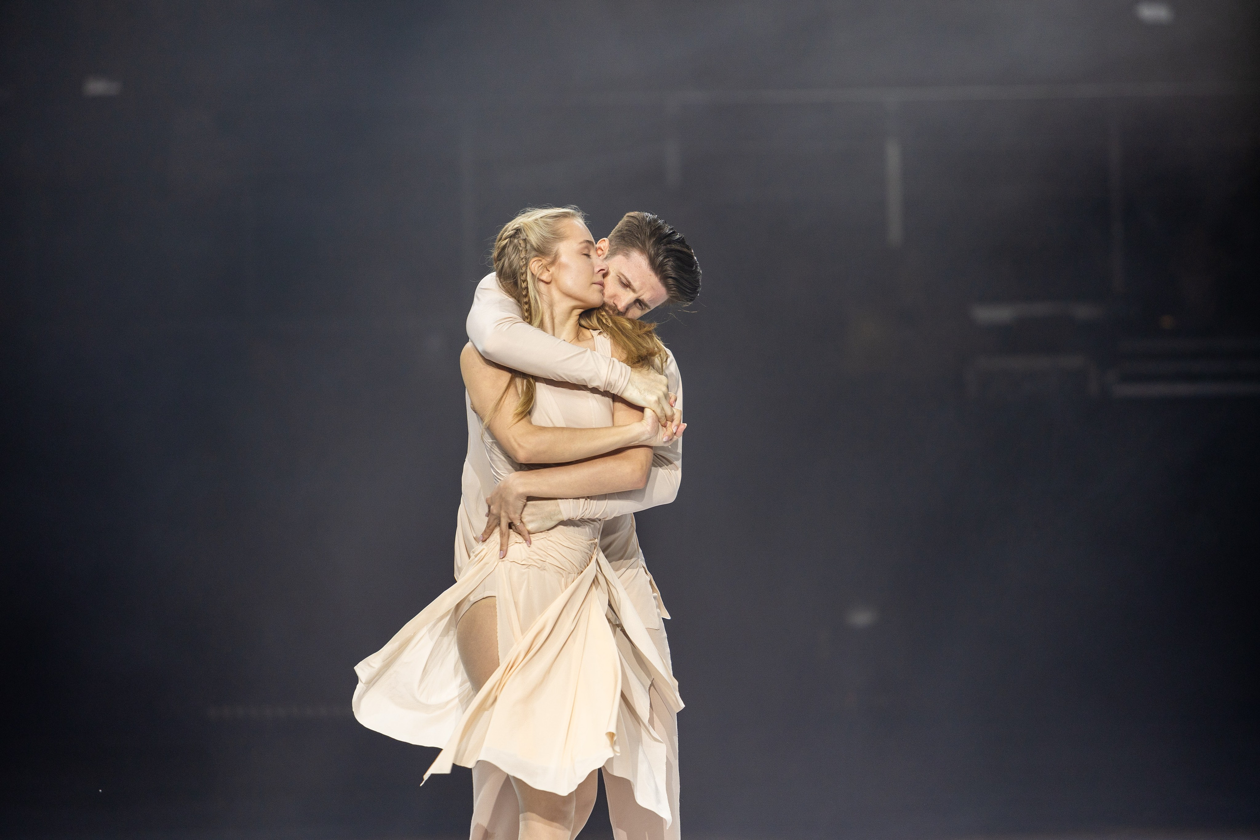 Ледовое шоу Ильи Авербуха 30.03.2024. Профессиональный интерьерный и репортажный фотограф Минск и РБ. Максим Орлов