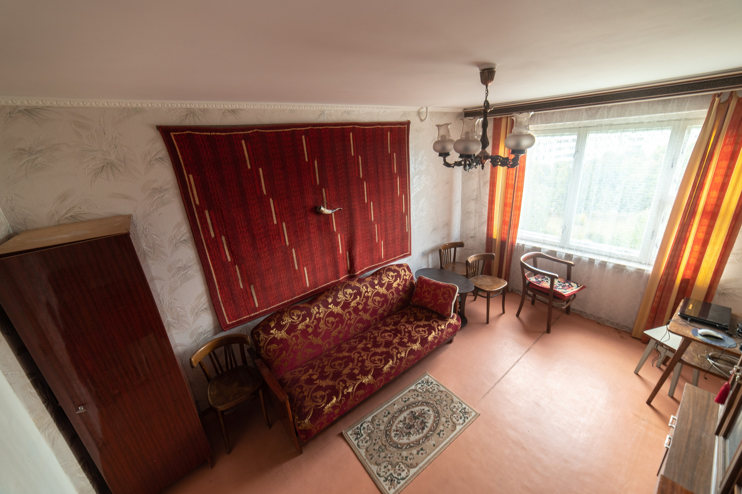 Пр. Газеты Звезда. Слабонервным не смотреть.Суперэконом вариант. Профессиональный интерьерный и репортажный фотограф Минск и РБ. Максим Орлов