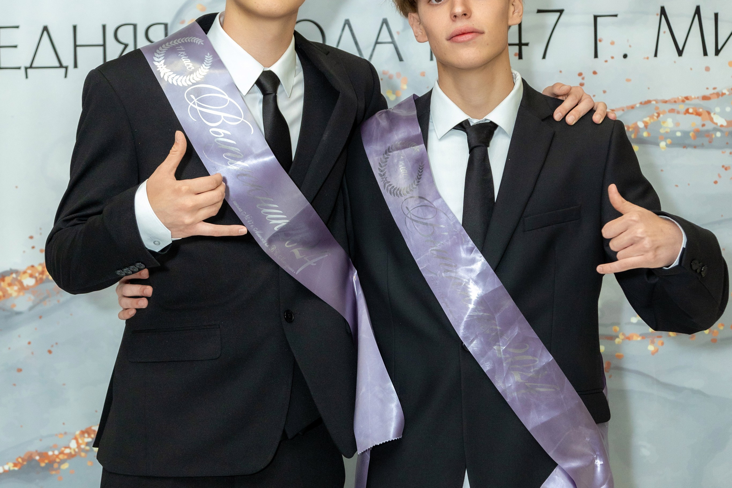 Вручение дипломов. 47 школа. Профессиональный интерьерный и репортажный фотограф Минск и РБ. Максим Орлов