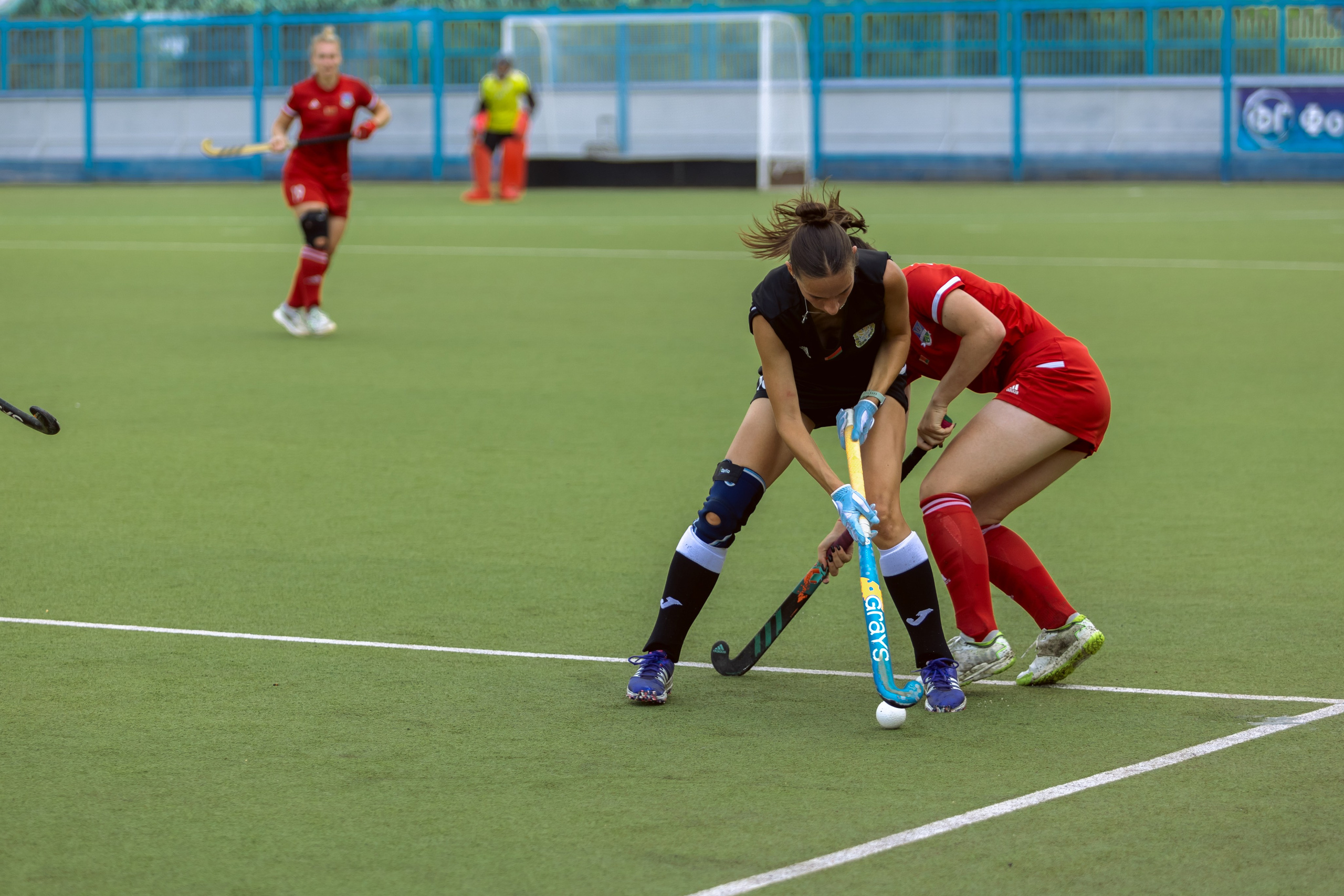 Хоккей на траве. Девушки. Минск — Виктория. 16.06.2024. Профессиональный интерьерный и репортажный фотограф Минск и РБ. Максим Орлов