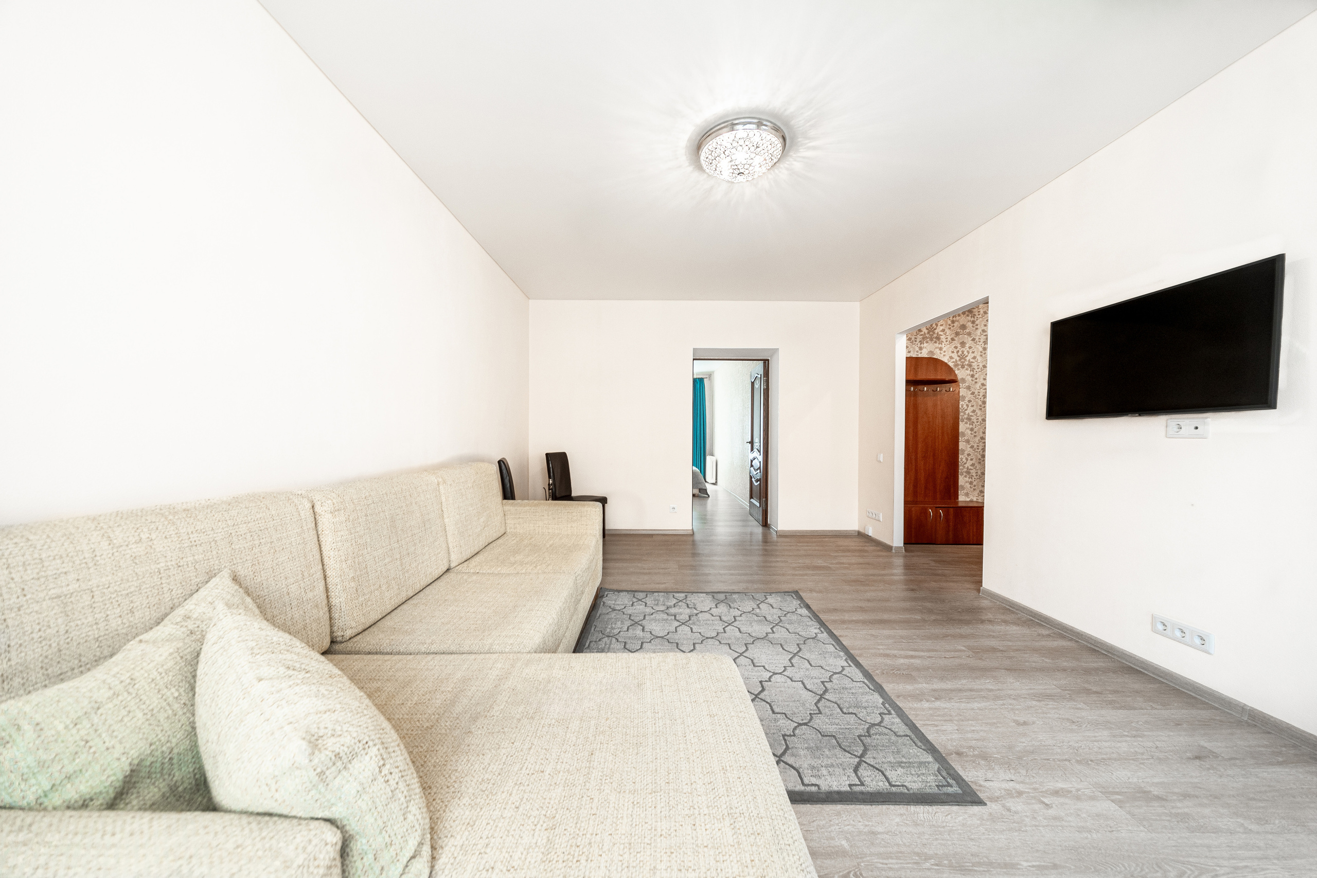 Пр. Независимости 74. Профессиональный интерьерный и репортажный фотограф Минск и РБ. Максим Орлов