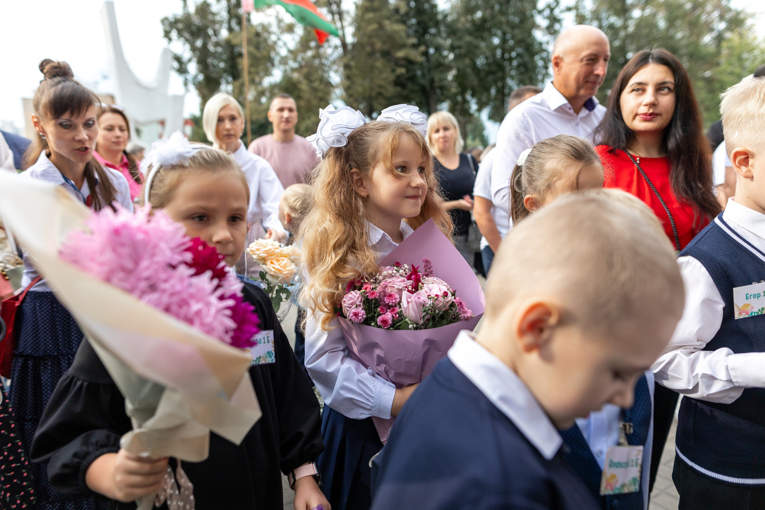Линейка 1-го сентября. Профессиональный интерьерный и репортажный фотограф Минск и РБ. Максим Орлов