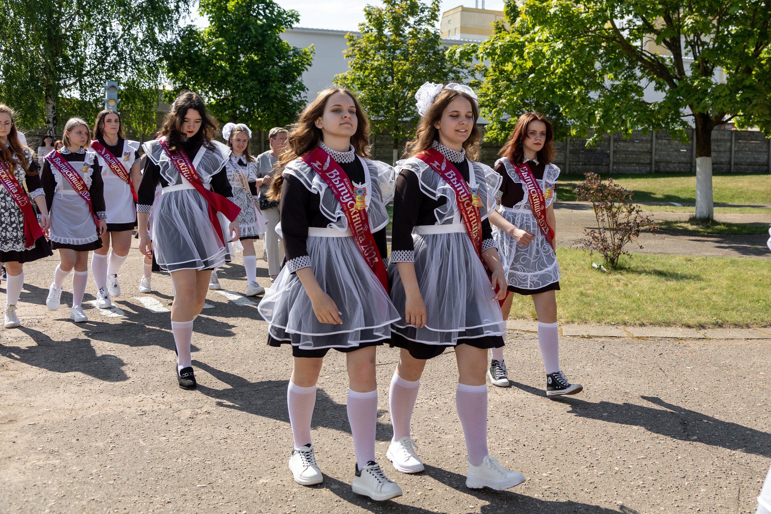 Выпускной в Жодино 2023. Профессиональный интерьерный и репортажный фотограф Минск и РБ. Максим Орлов