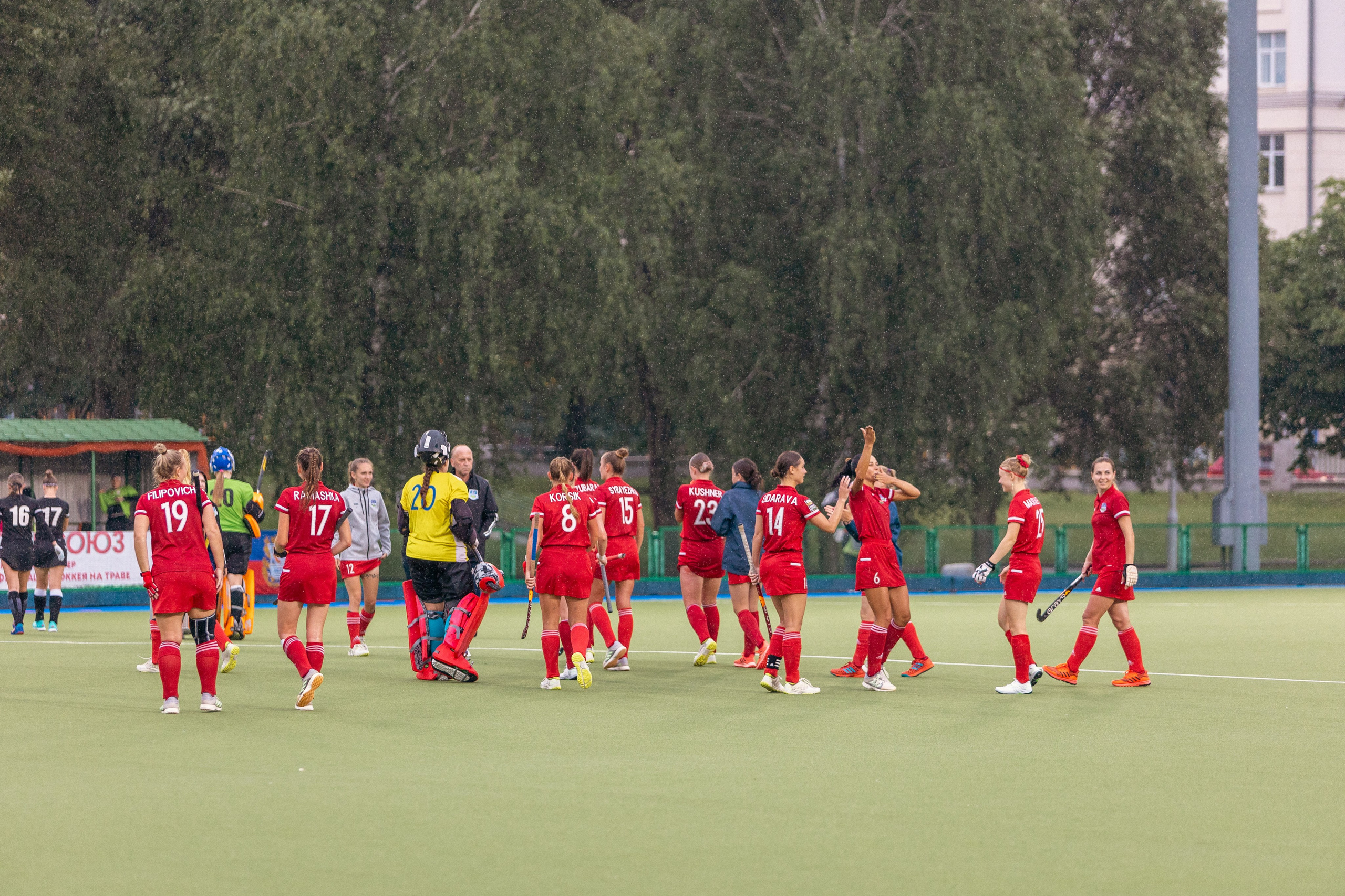 Хоккей на траве. Девушки. ХК Минск — ХК Виктория (Смолевичи) 10.06.2024. Профессиональный интерьерный и репортажный фотограф Минск и РБ. Максим Орлов