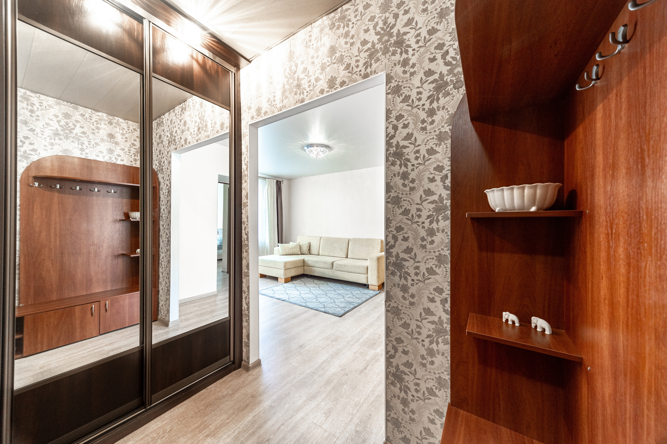 Пр. Независимости 74. Профессиональный интерьерный и репортажный фотограф Минск и РБ. Максим Орлов