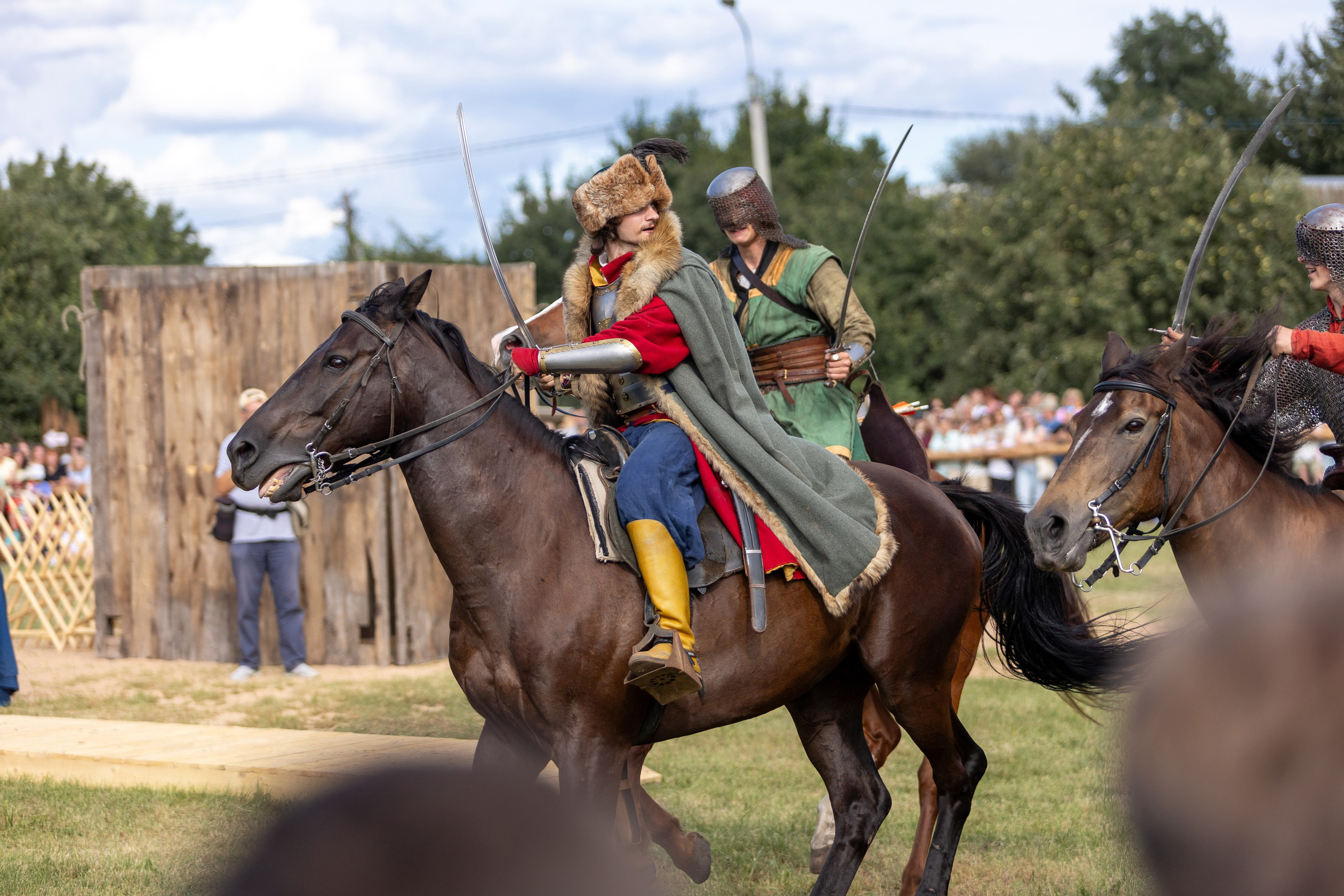Рыцарский фест. Мстиславль. Профессиональный интерьерный и репортажный фотограф Минск и РБ. Максим Орлов