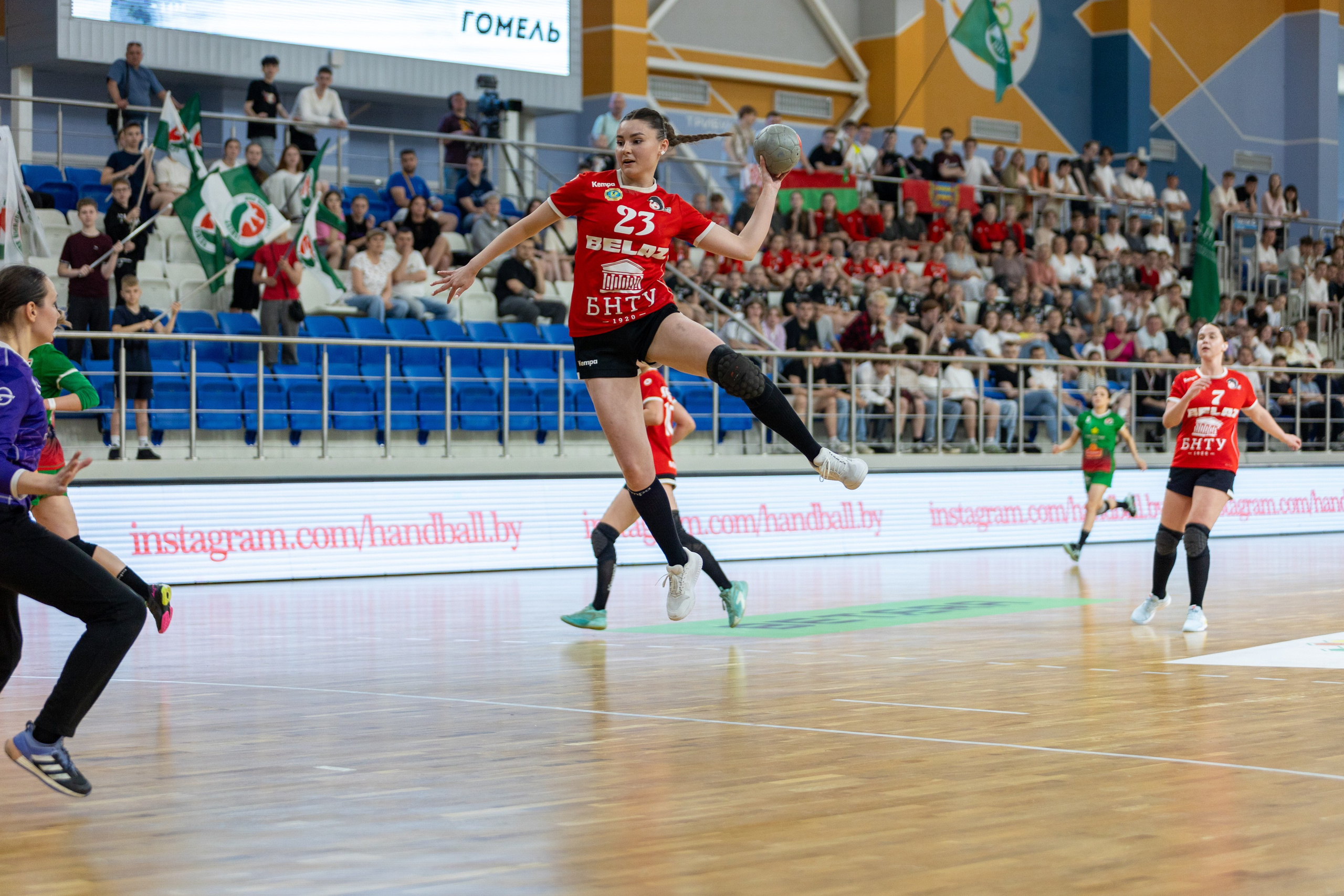 Гандбол. Финал. БНТУ — Гомель. 25.05.2024. Профессиональный интерьерный и репортажный фотограф Минск и РБ. Максим Орлов