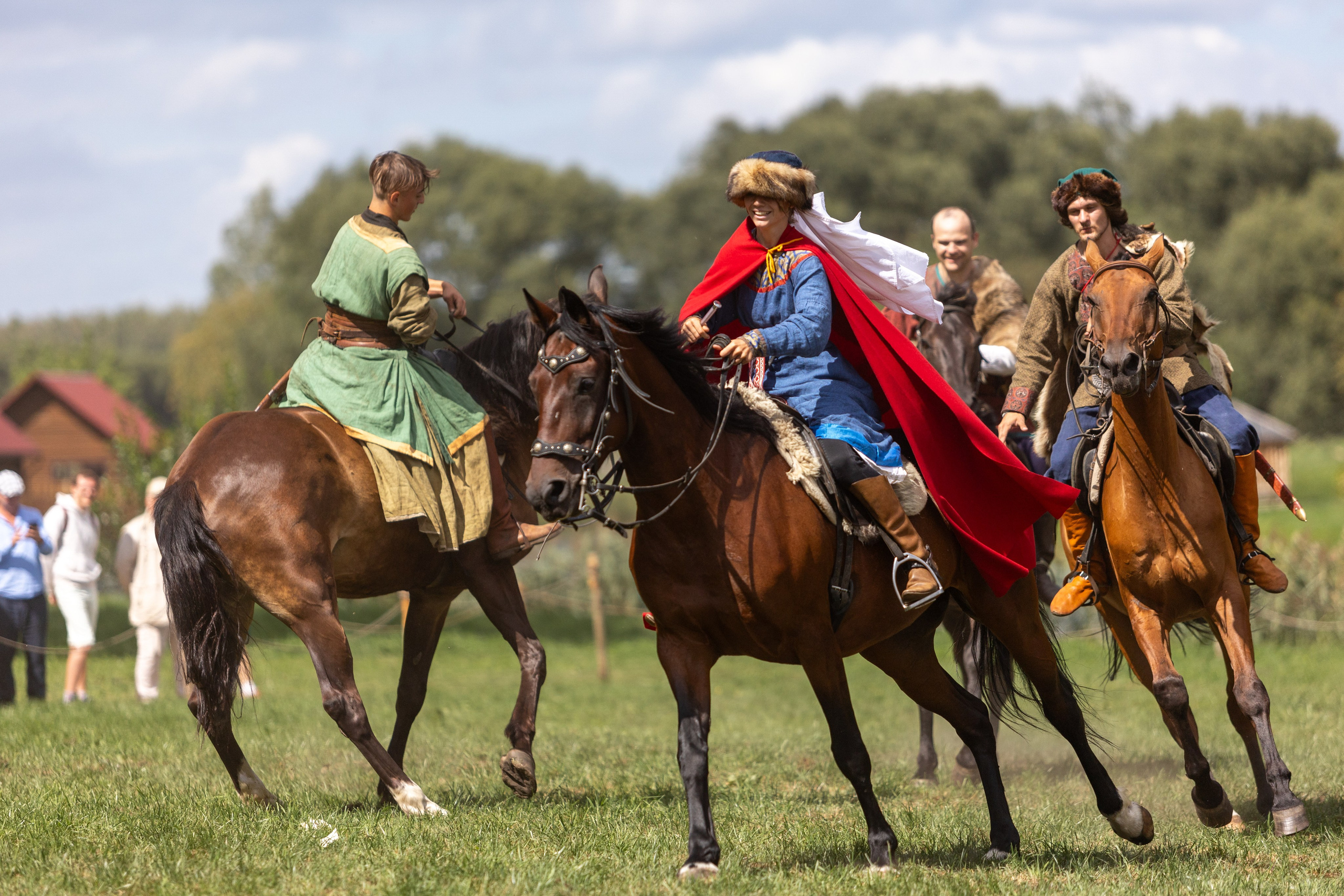 Ежегодный фестиваль средневековья в Дукоре. Профессиональный интерьерный и репортажный фотограф Минск и РБ. Максим Орлов