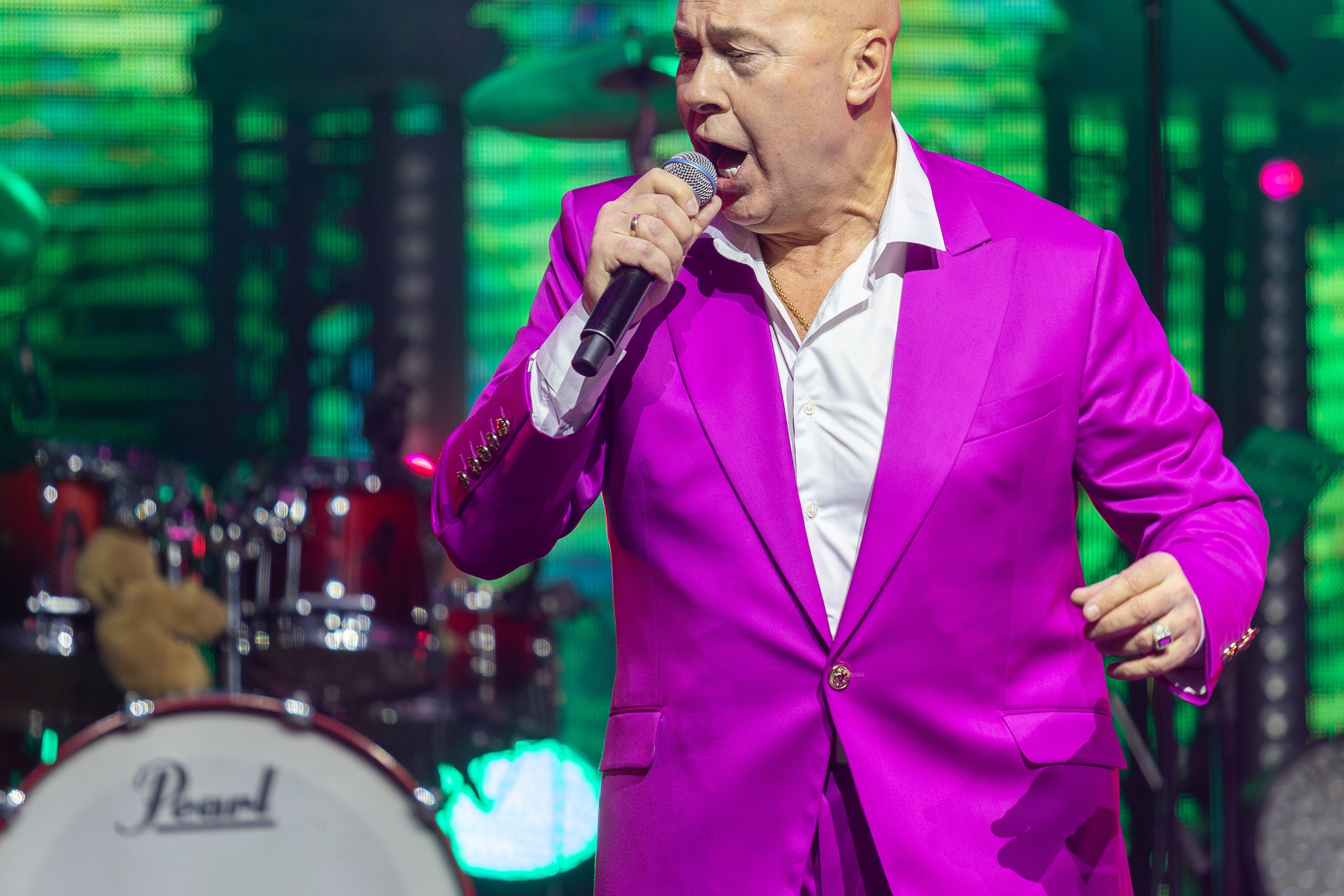 Концерт Насти Кравченко. Профессиональный интерьерный и репортажный фотограф Минск и РБ. Максим Орлов