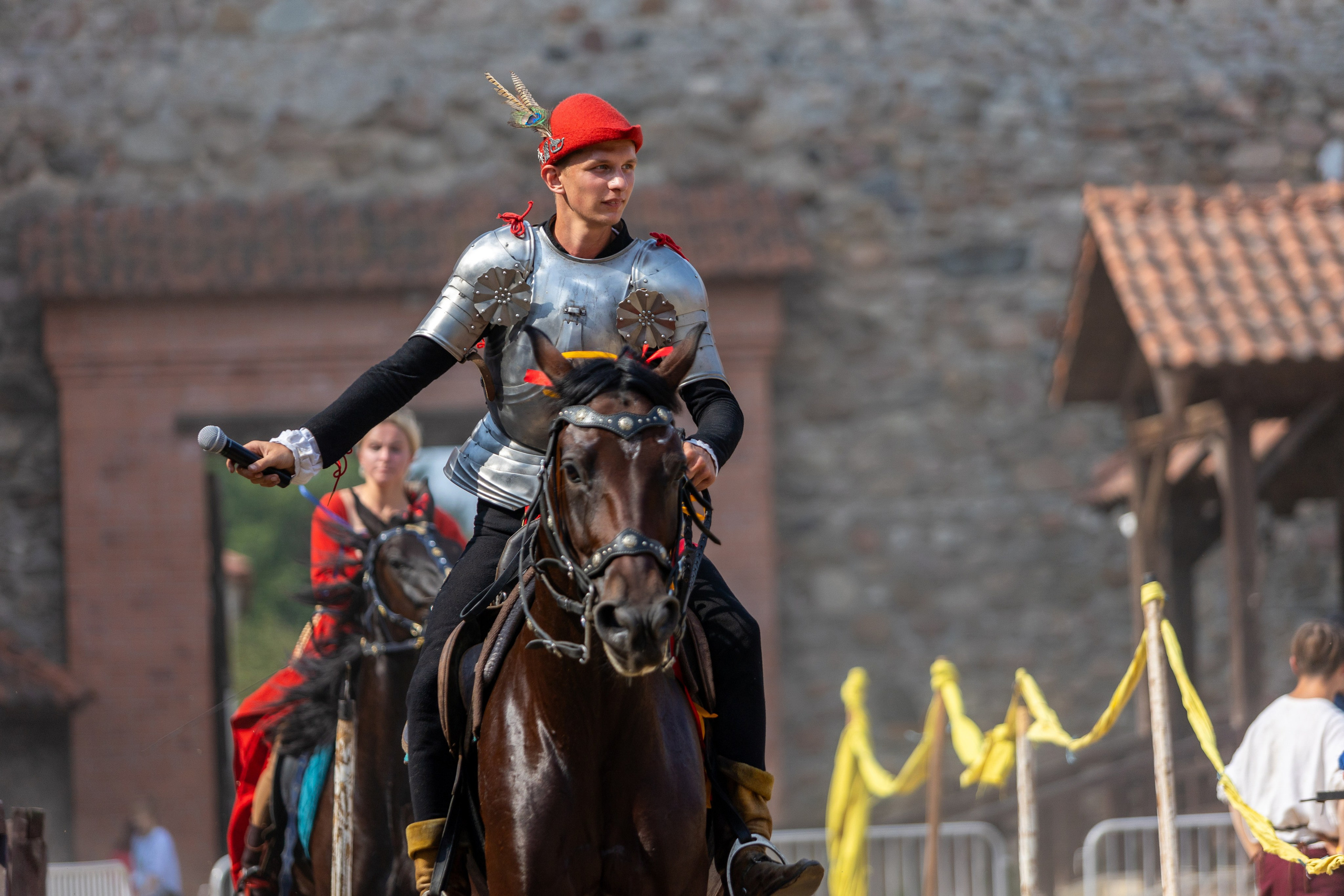 Выступление «Золотой шпоры» на празднике города Лиды. Профессиональный интерьерный и репортажный фотограф Минск и РБ. Максим Орлов