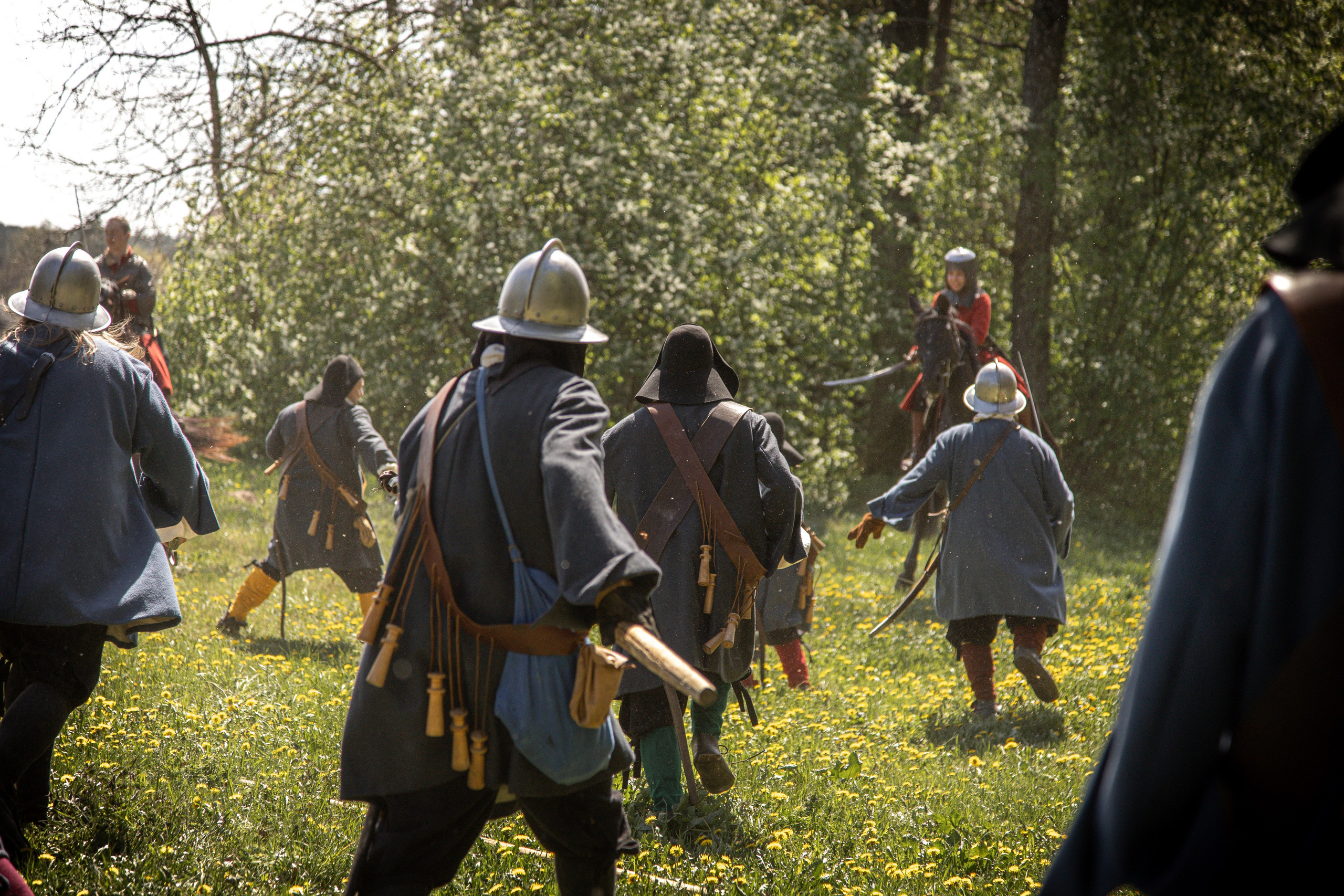 Золотая шпора. Огнем и мечем. День второй. Вылазка в лес. Штурм фортеции. Княжеский пир. Профессиональный интерьерный и репортажный фотограф Минск и РБ. Максим Орлов