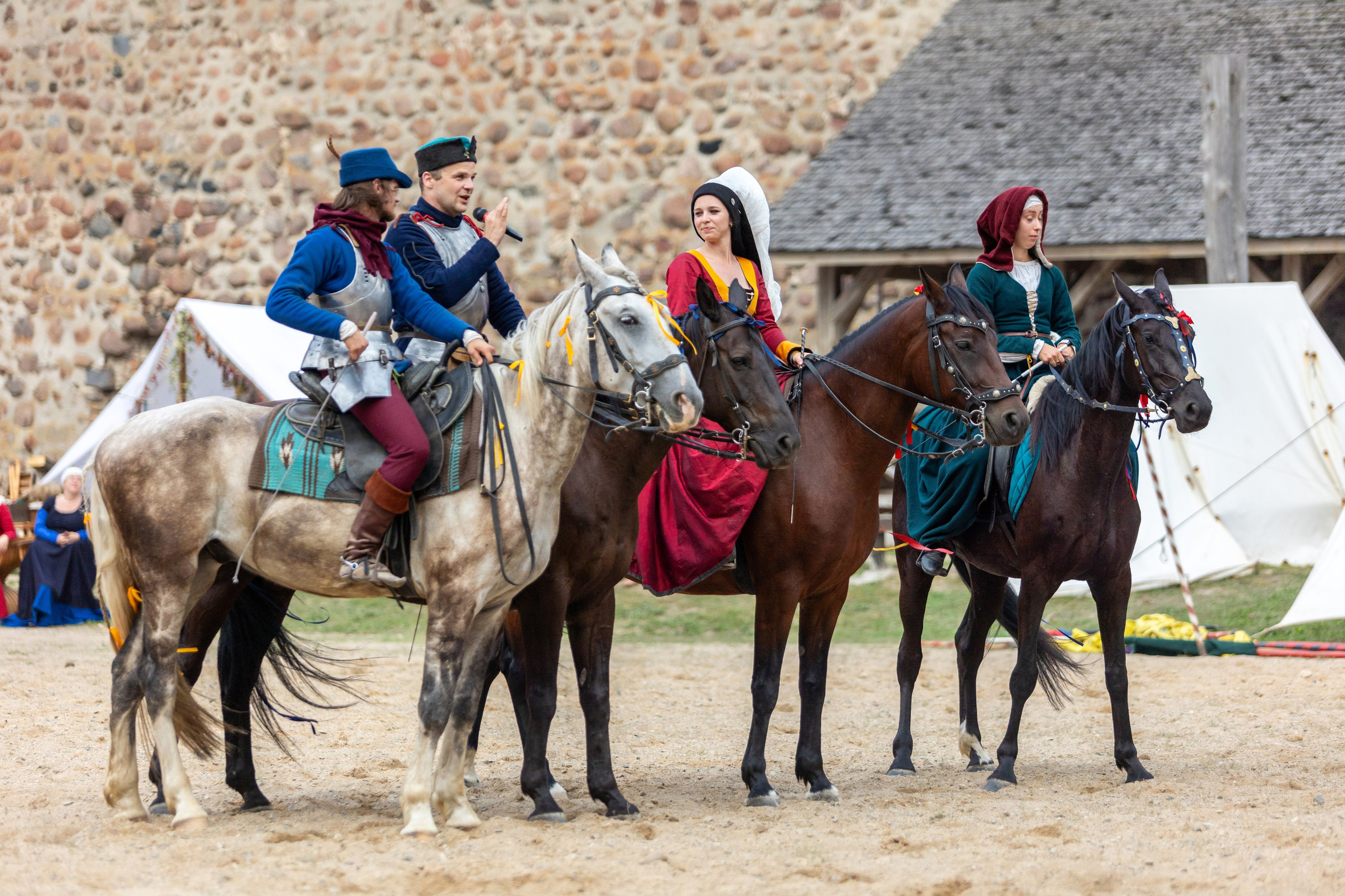 Выступление «Золотой шпоры» на празднике города Лиды. Профессиональный интерьерный и репортажный фотограф Минск и РБ. Максим Орлов