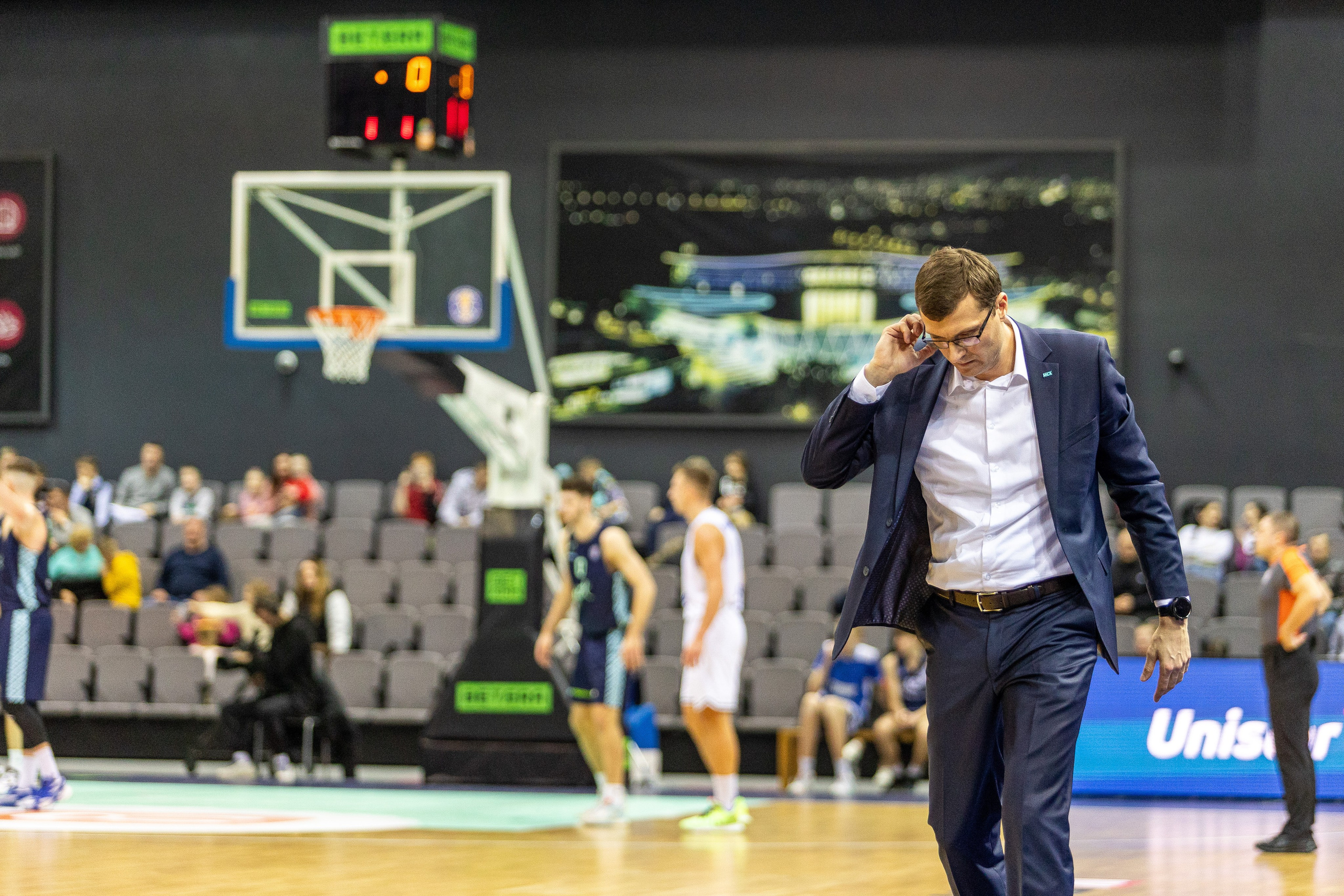 Баскетбол. Лучшие кадры. Минск — Енисей. 11.12.2023. Профессиональный интерьерный и репортажный фотограф Минск и РБ. Максим Орлов