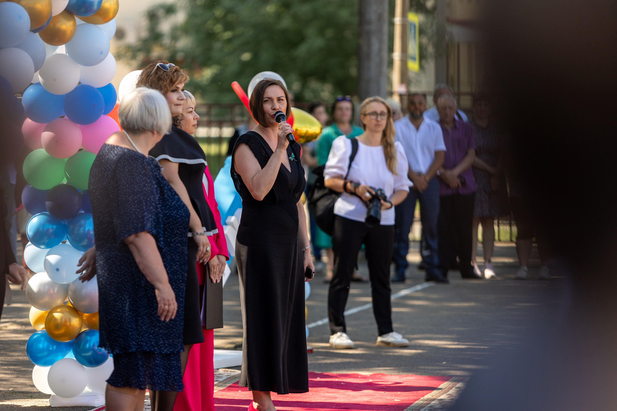 Школа 47. Последний звонок. Профессиональный интерьерный и репортажный фотограф Минск и РБ. Максим Орлов