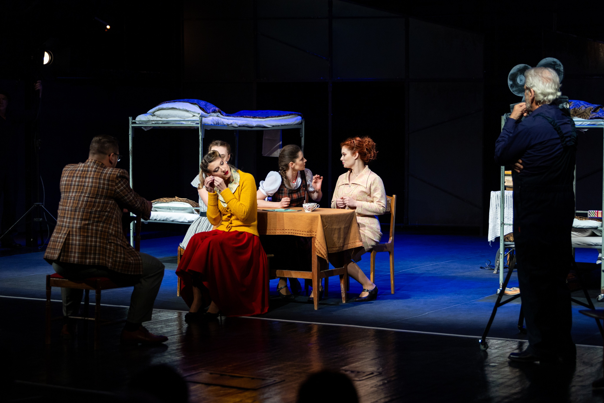 Новый театр «Фабричная девчонка». Профессиональный интерьерный и репортажный фотограф Минск и РБ. Максим Орлов