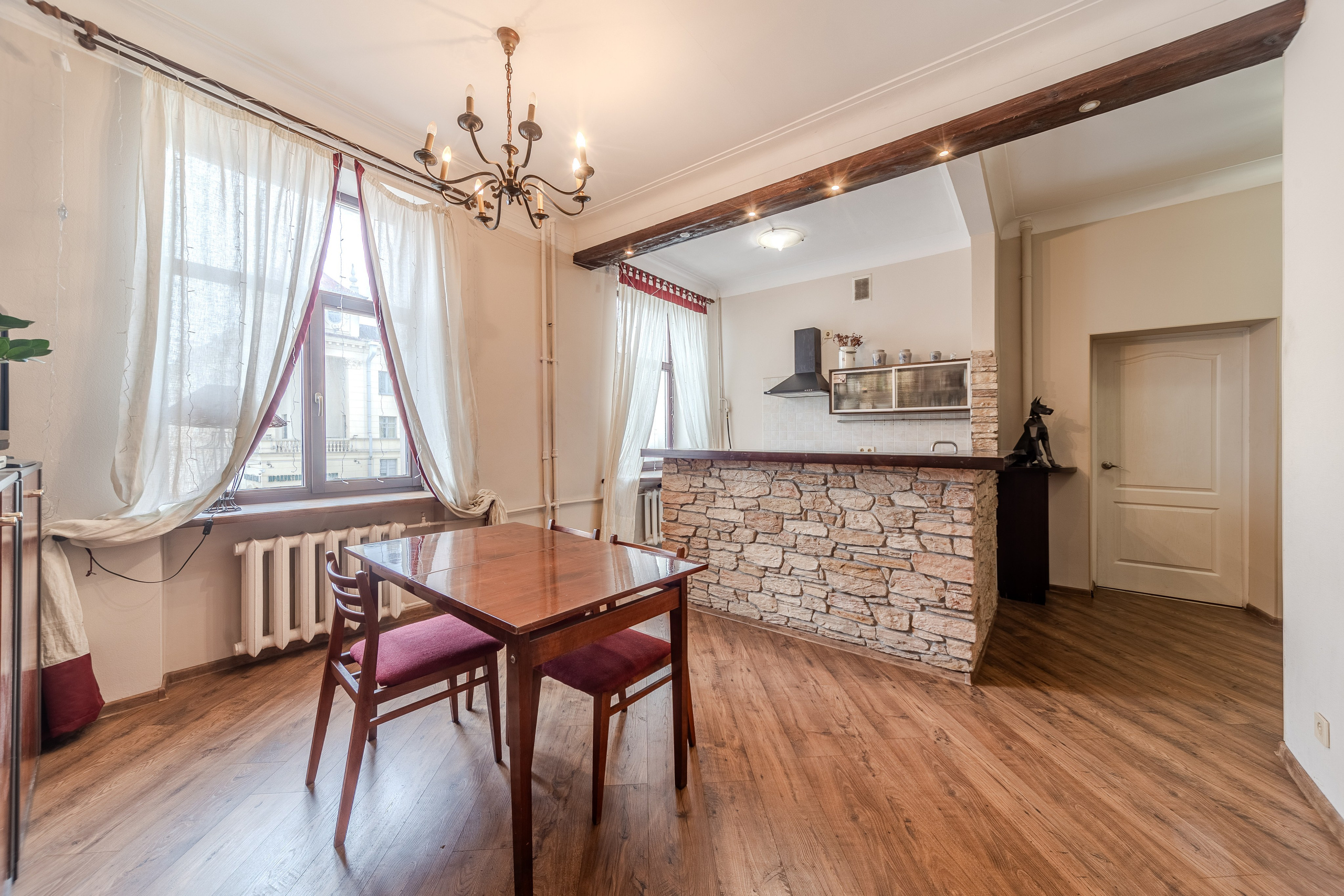 Пр. Независимости 37. Для продажи. Профессиональный интерьерный и репортажный фотограф Минск и РБ. Максим Орлов