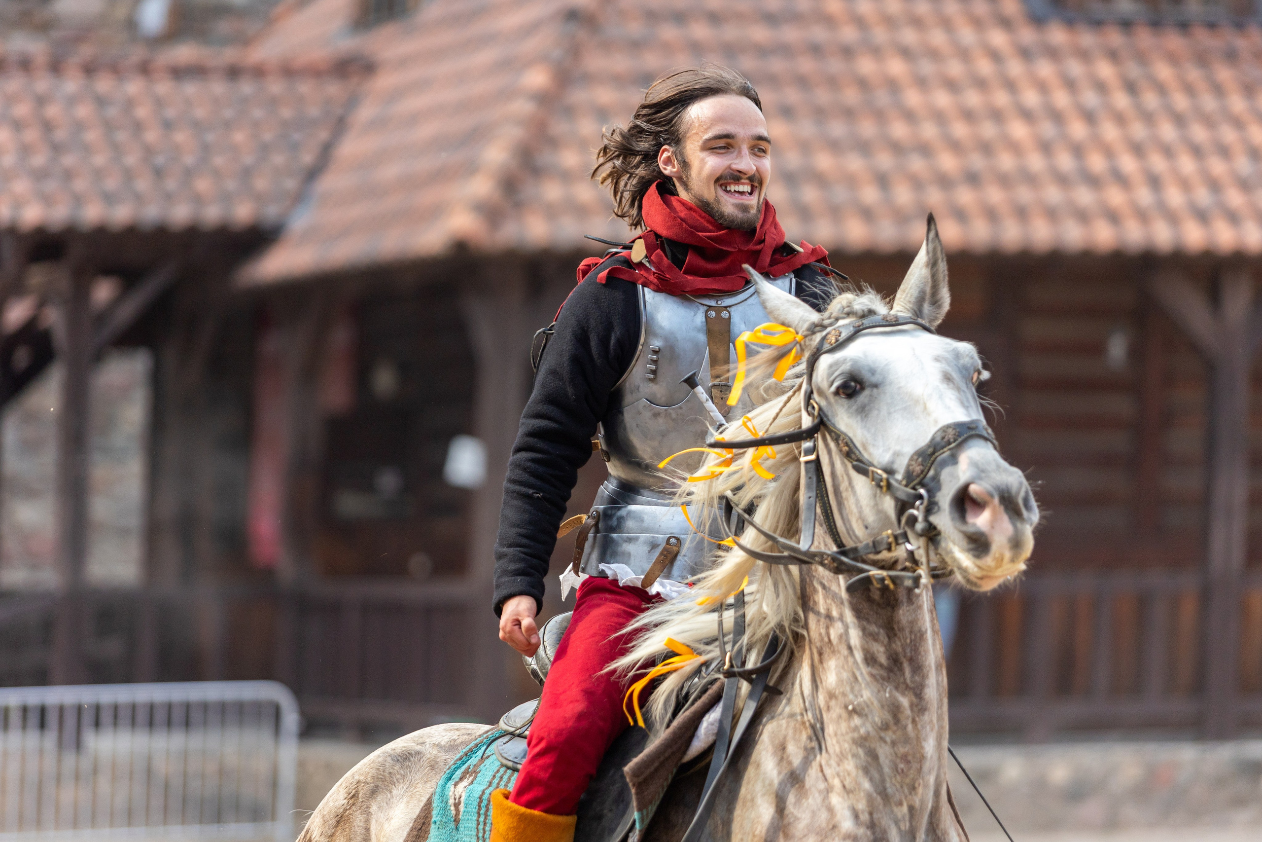 Выступление «Золотой шпоры» на празднике города Лиды. Профессиональный интерьерный и репортажный фотограф Минск и РБ. Максим Орлов