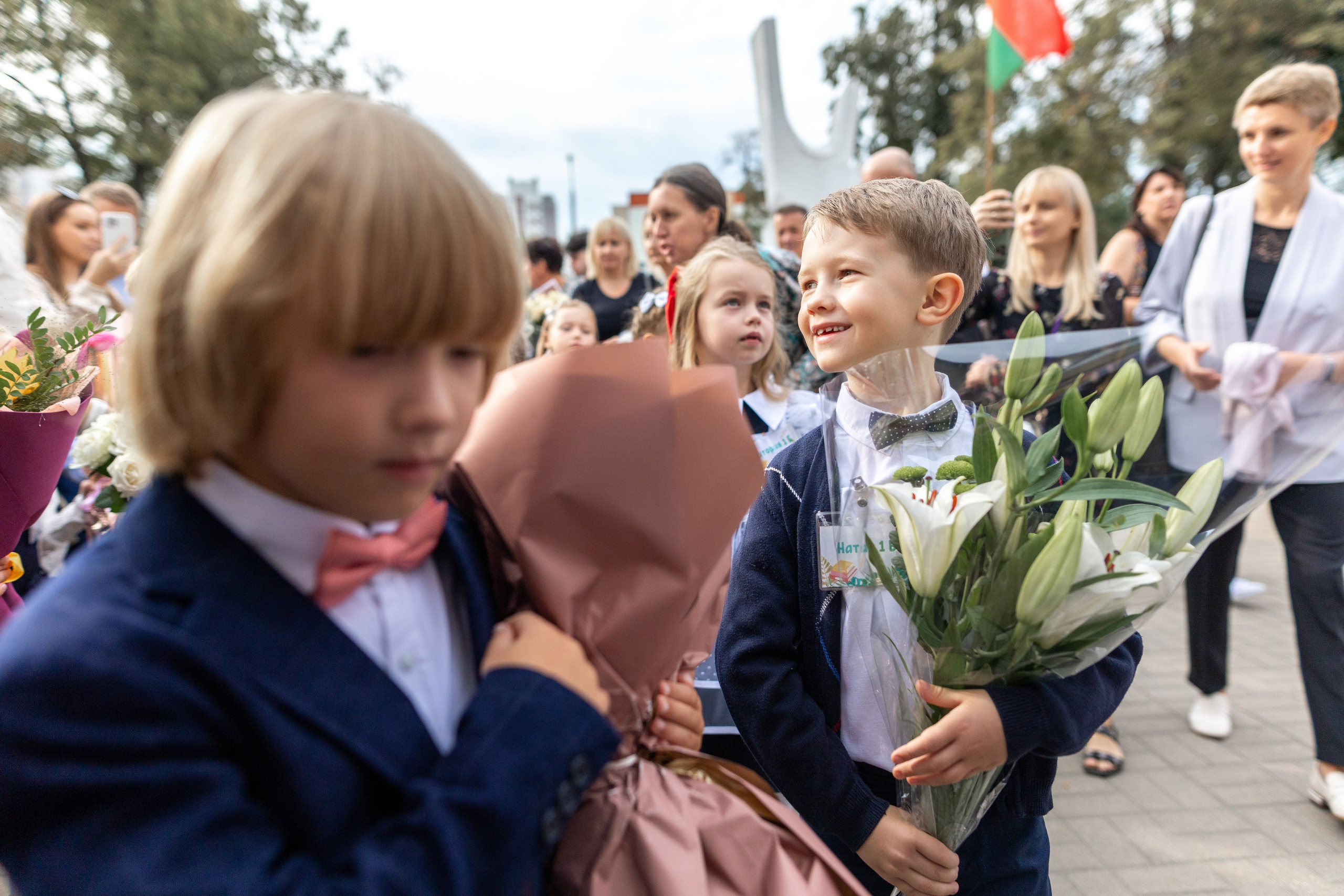 Линейка 1-го сентября. Профессиональный интерьерный и репортажный фотограф Минск и РБ. Максим Орлов