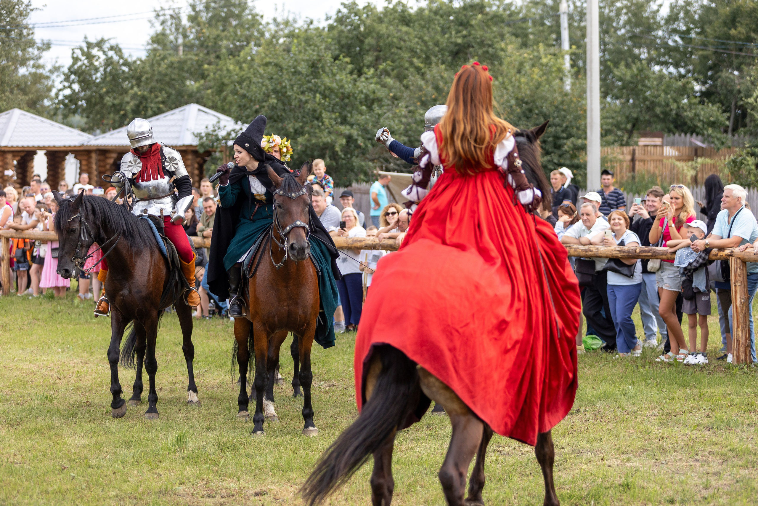 Рыцарский фест. Мстиславль. Профессиональный интерьерный и репортажный фотограф Минск и РБ. Максим Орлов