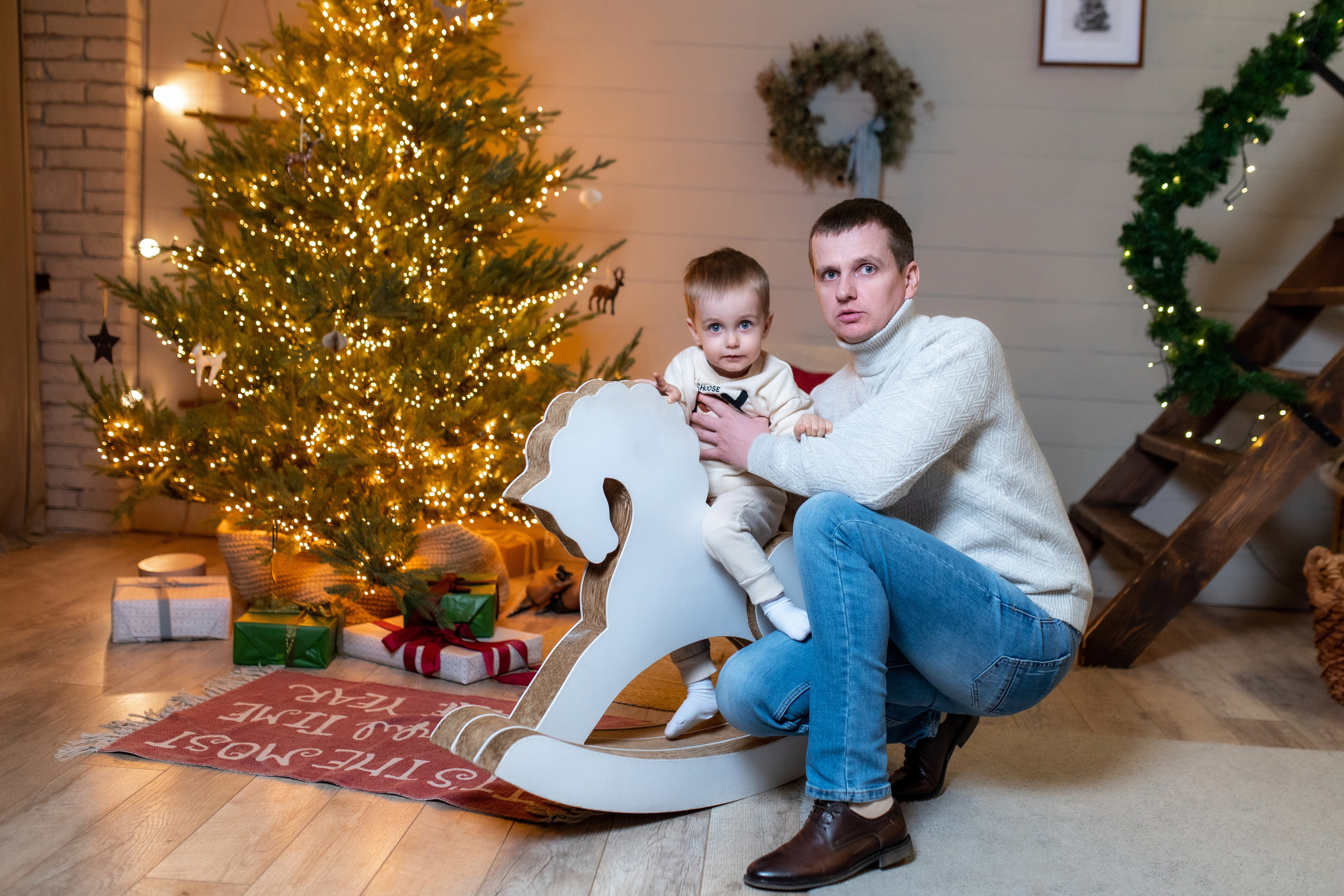 Саша и Оля (новогодняя). Профессиональный интерьерный и репортажный фотограф Минск и РБ. Максим Орлов