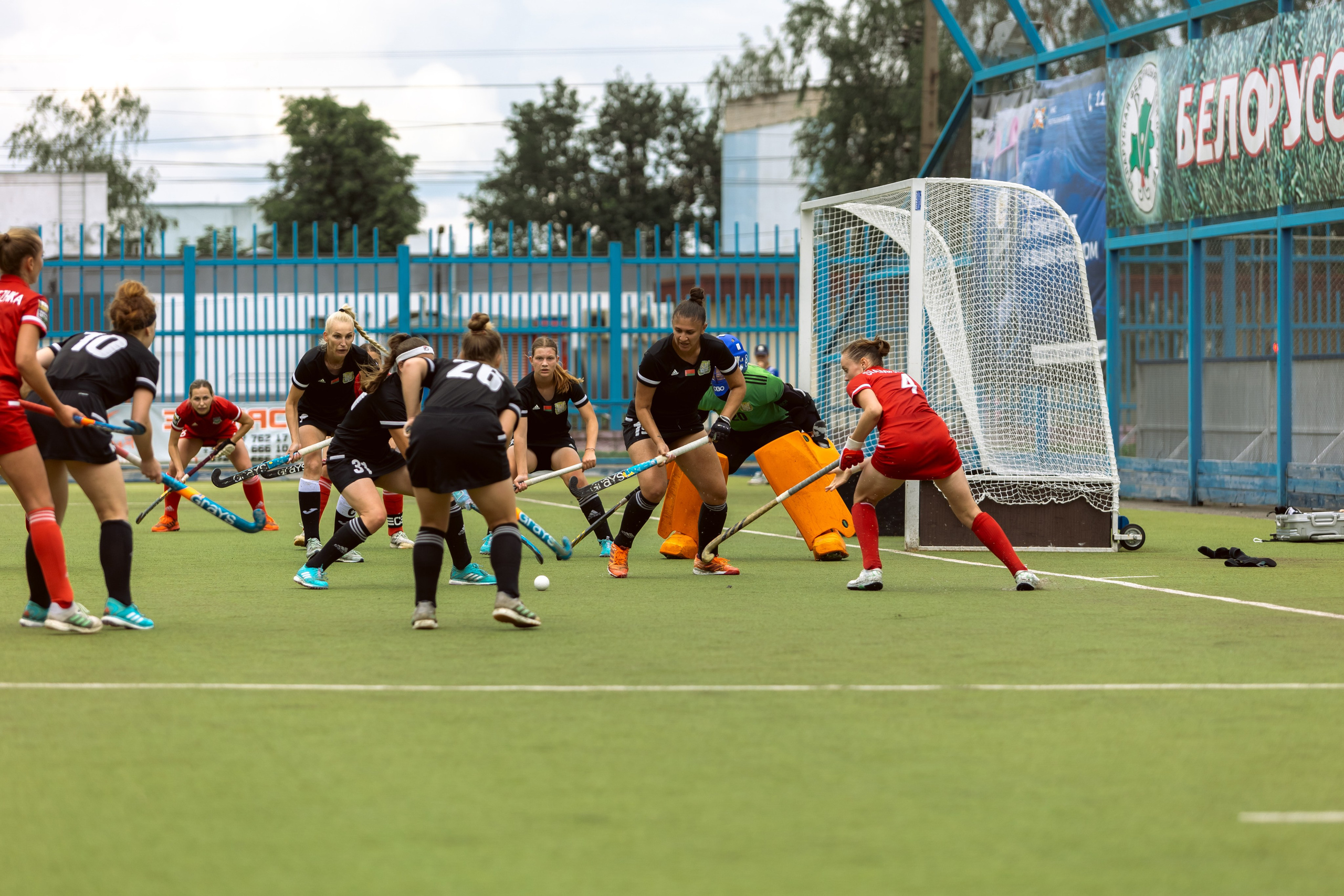 Хоккей на траве. Девушки. Минск — Виктория. 16.06.2024. Профессиональный интерьерный и репортажный фотограф Минск и РБ. Максим Орлов