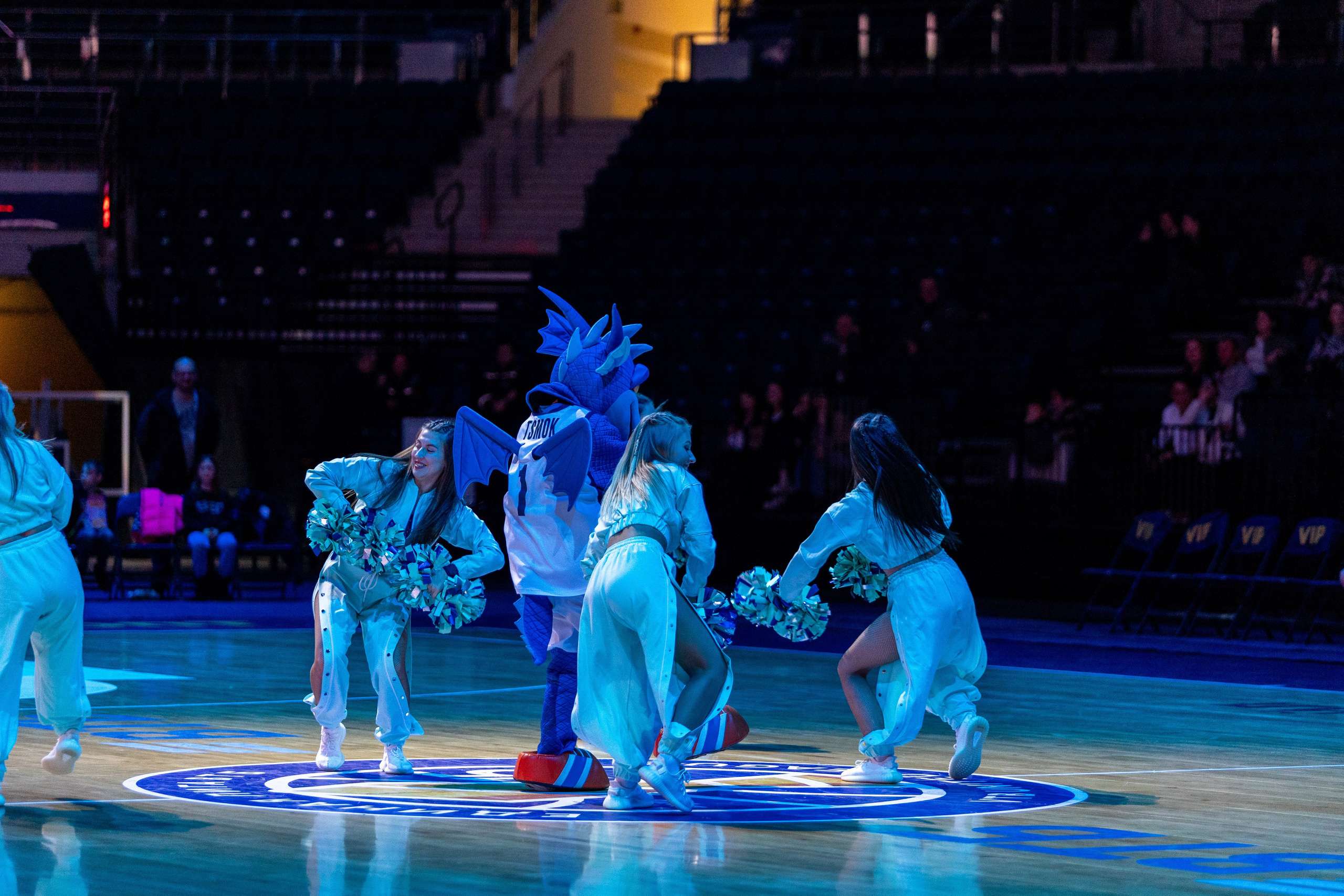 Баскетбол. Лучшие кадры. Минск — Уралмаш 13.02.2024. Профессиональный интерьерный и репортажный фотограф Минск и РБ. Максим Орлов