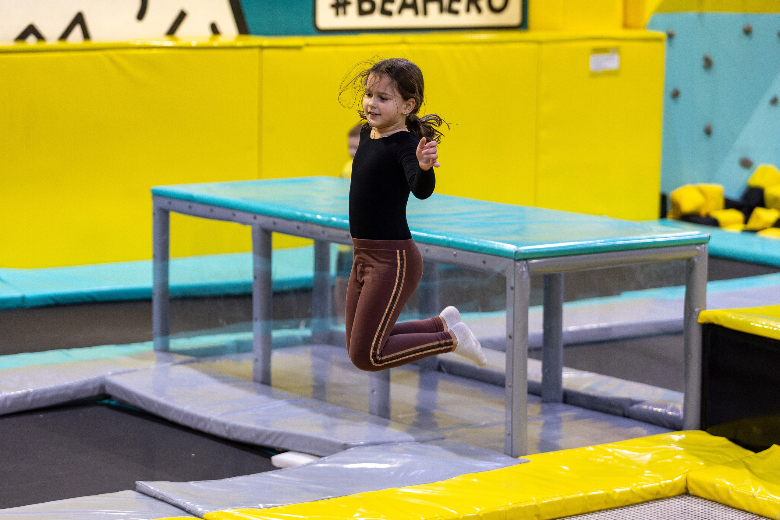 ДР Влада (батутная арена). Профессиональный интерьерный и репортажный фотограф Минск и РБ. Максим Орлов