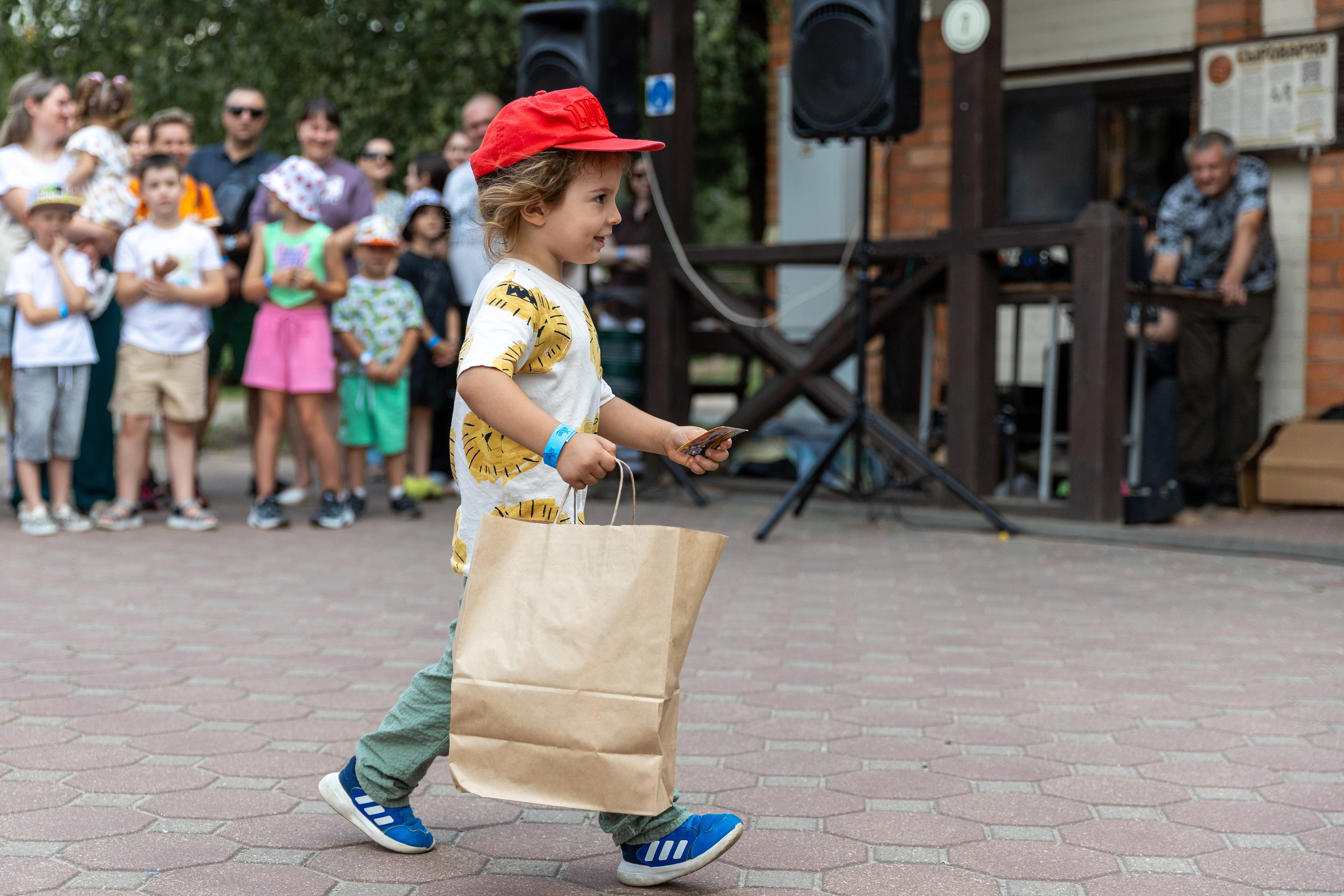 Детифест. Профессиональный интерьерный и репортажный фотограф Минск и РБ. Максим Орлов