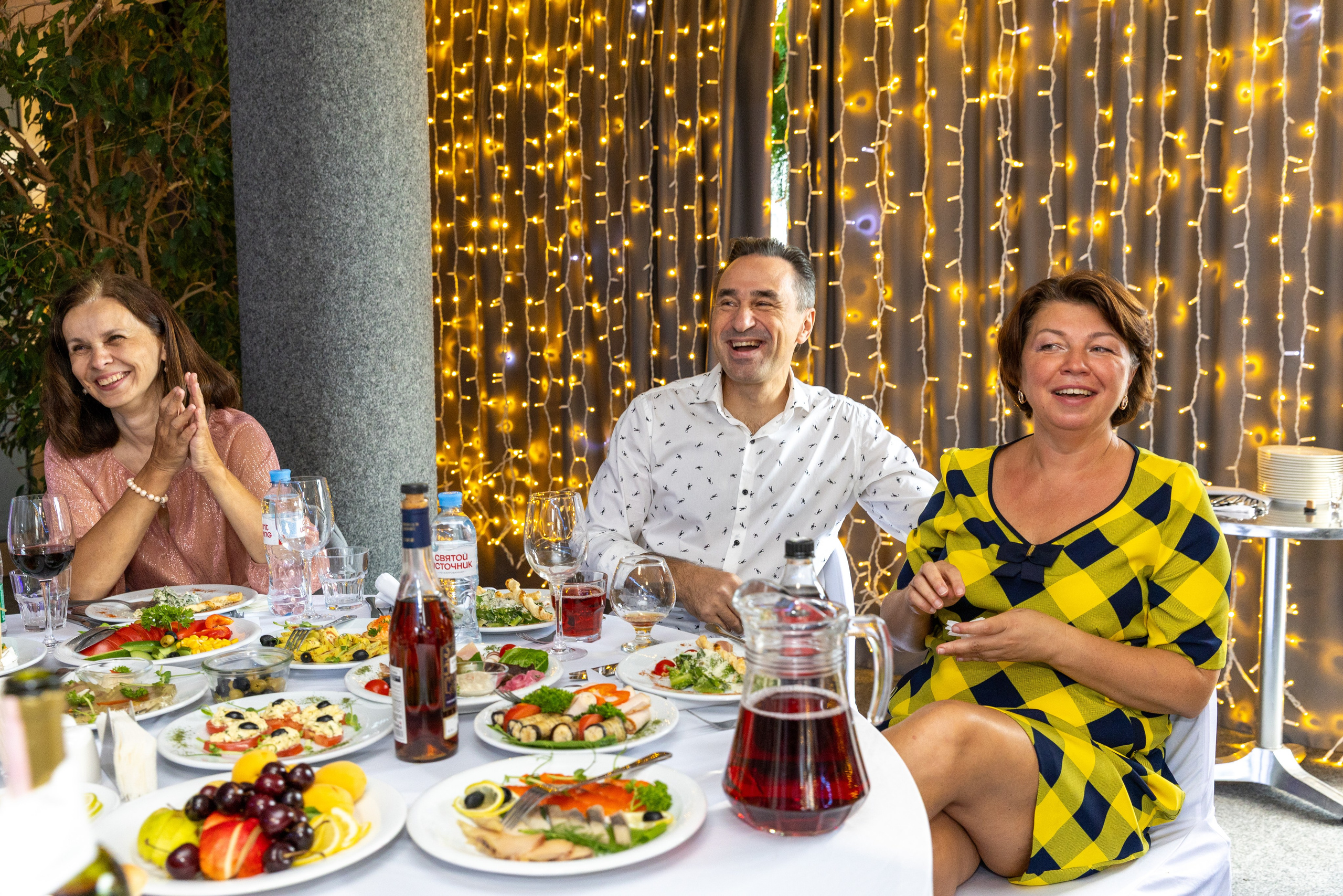 Юбилей Татьяны в ресторане. Профессиональный интерьерный и репортажный фотограф Минск и РБ. Максим Орлов