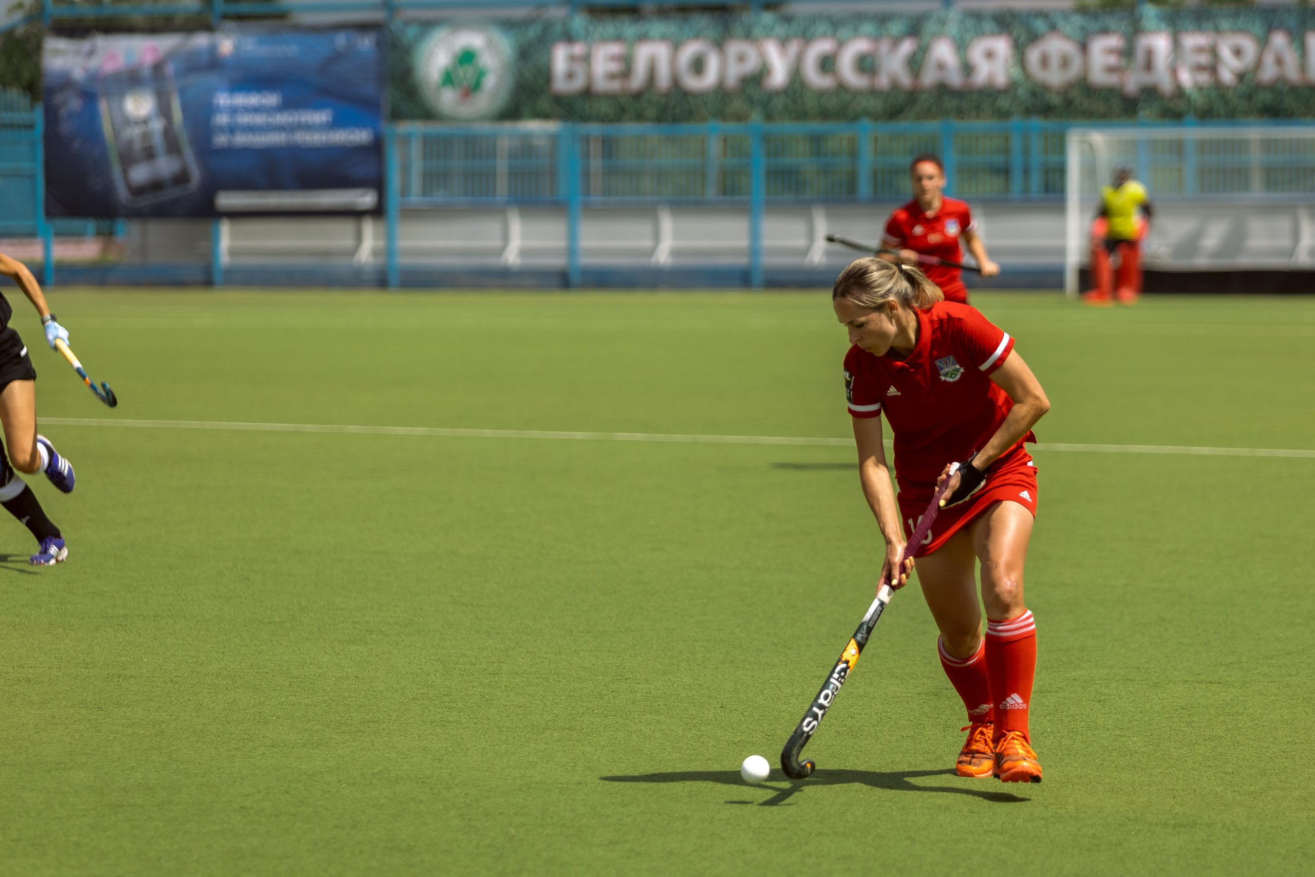 Хоккей на траве. Девушки. Минск — Виктория. 16.06.2024. Профессиональный интерьерный и репортажный фотограф Минск и РБ. Максим Орлов